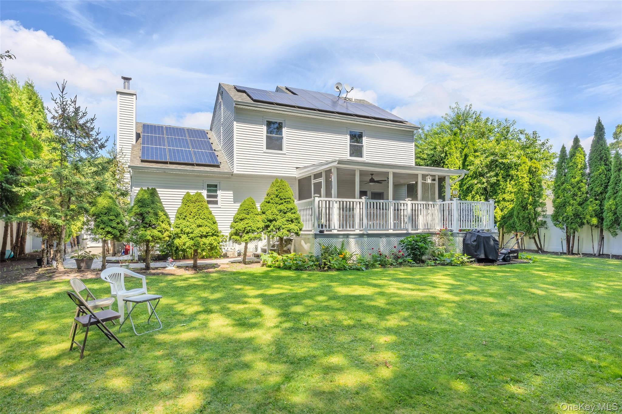 Single Family Chanel Drive E  Suffolk County, NY 11967, MLS-1018374-3