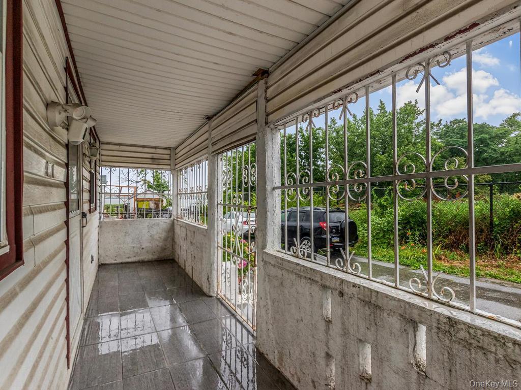 Single Family Harding Park Bronx, NY 10473, MLS-1018381-18