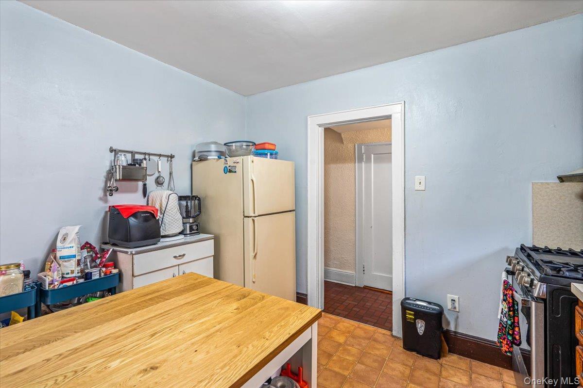 Single Family 148th Street Queens, NY 11354, MLS-1018383-11