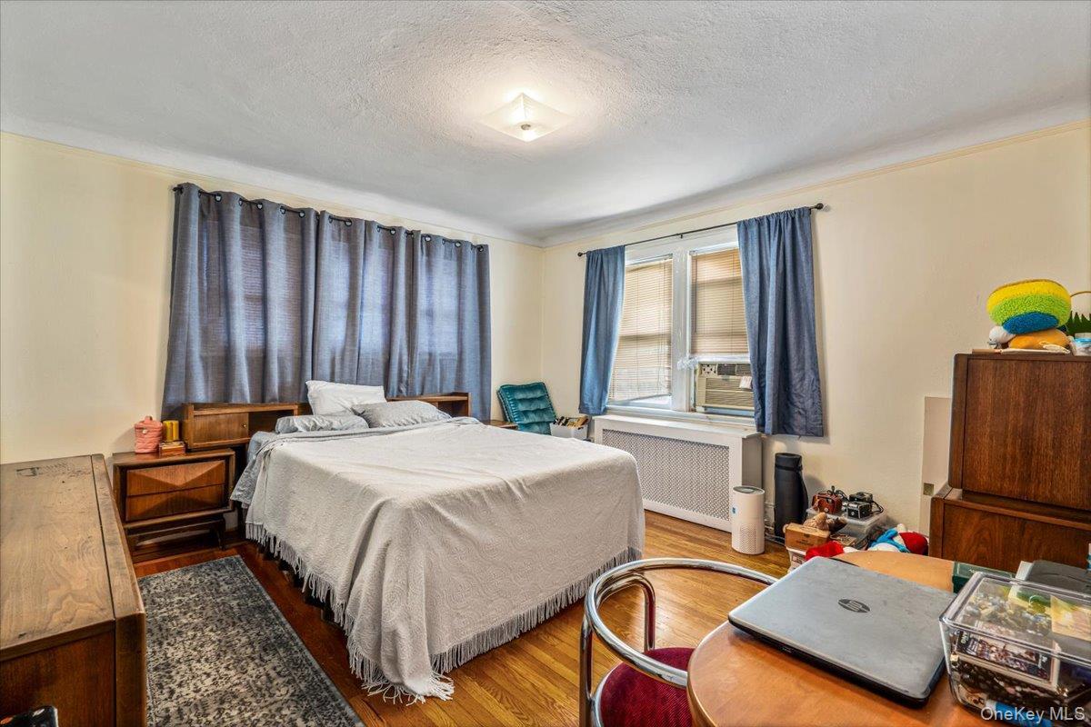 Single Family 148th Street Queens, NY 11354, MLS-1018383-15