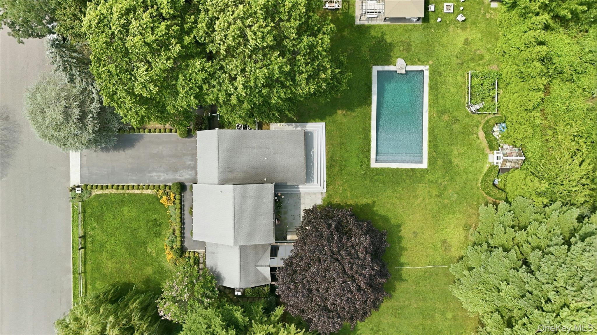 Single Family Highland Road Suffolk County, NY 11935, MLS-1018415-29