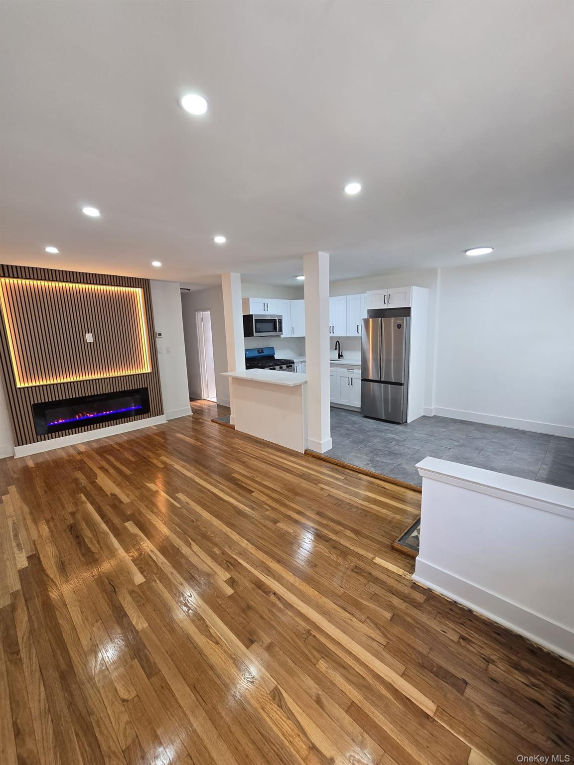Single Family E 101st Street Brooklyn, NY 11236, MLS-1018424-8