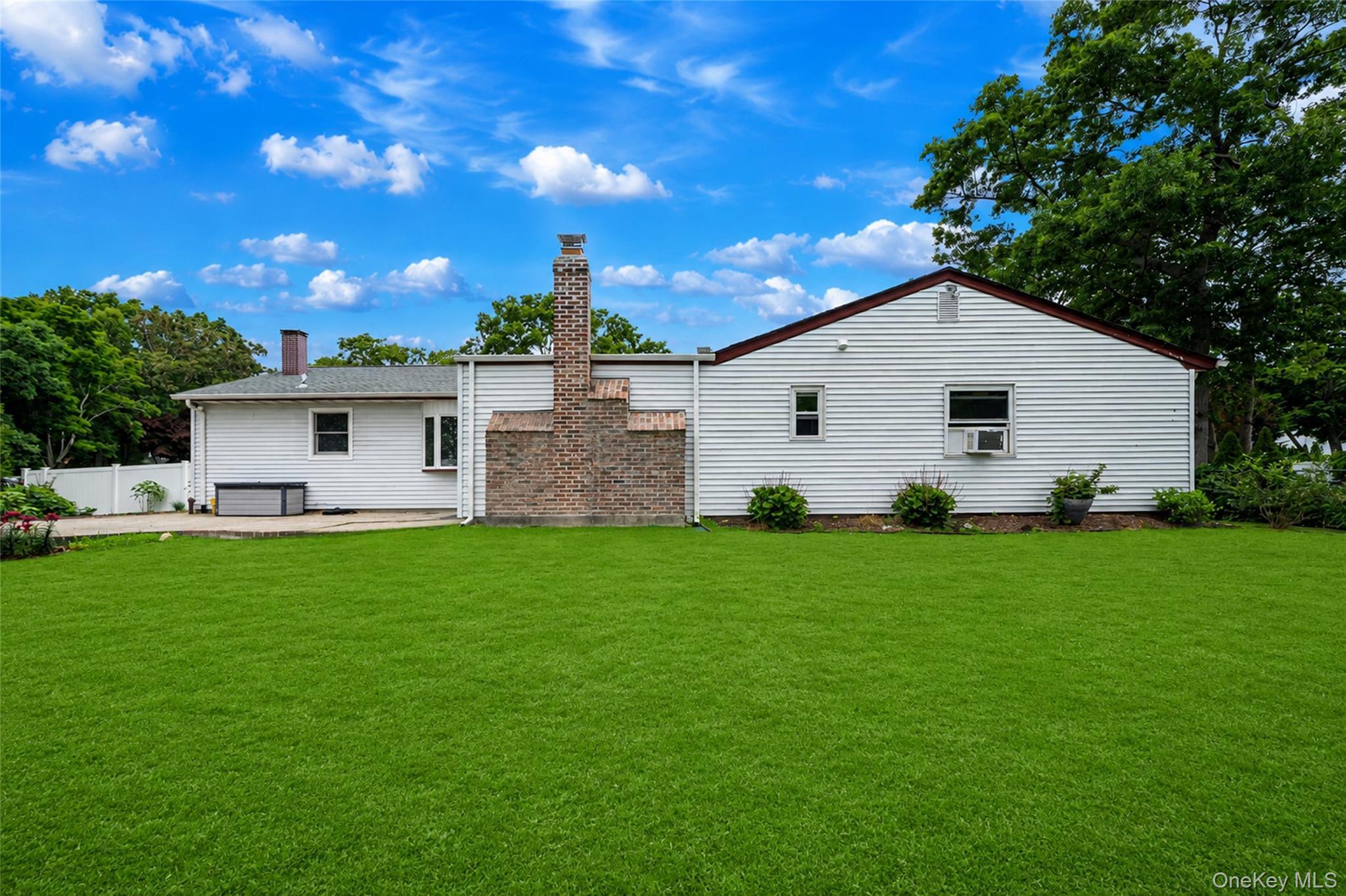 Single Family Saddle Hill Road  Suffolk County, NY 11727, MLS-1018518-30