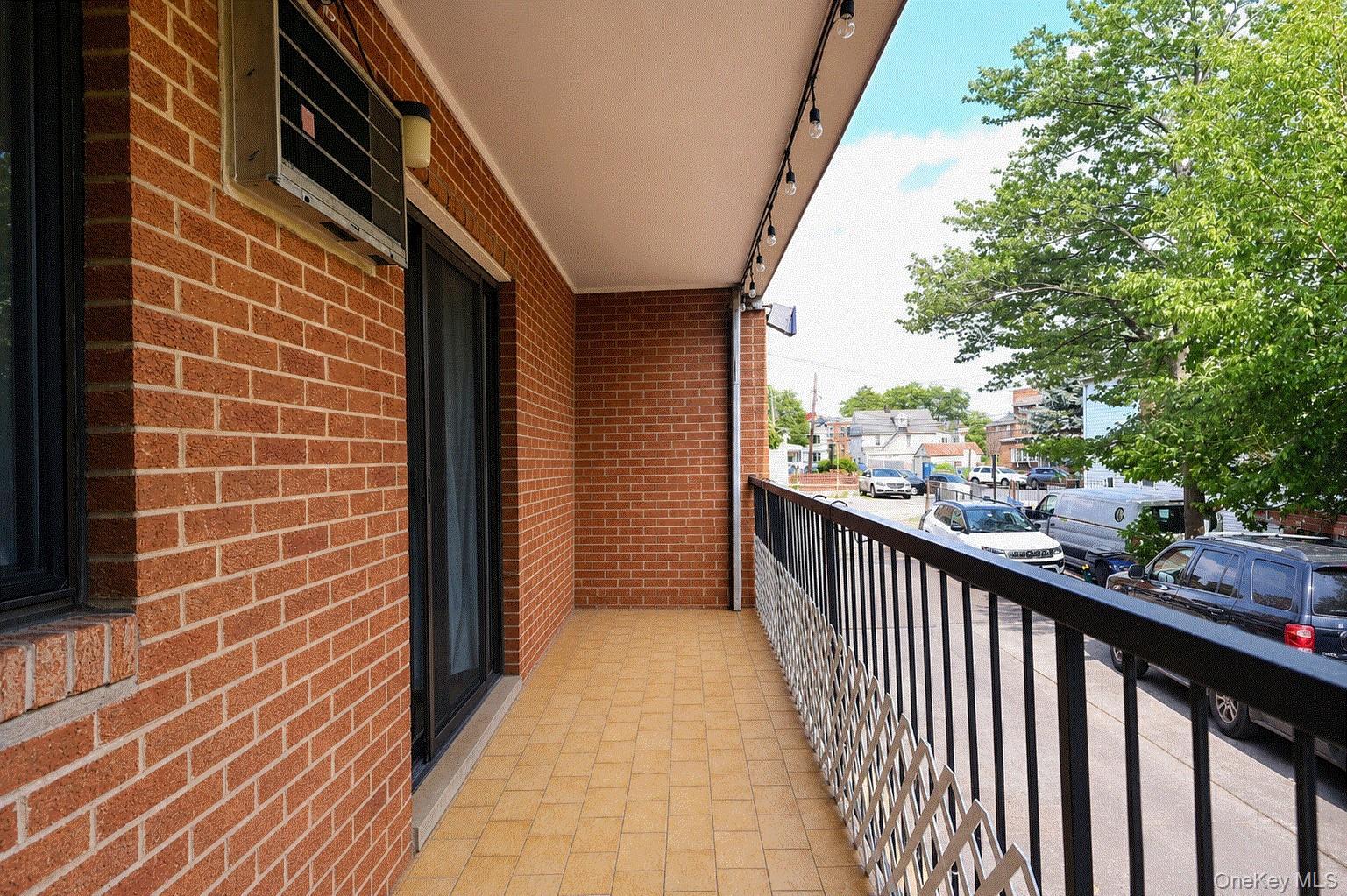 Single Family Jay Avenue Queens, NY 11378, MLS-1018541-14