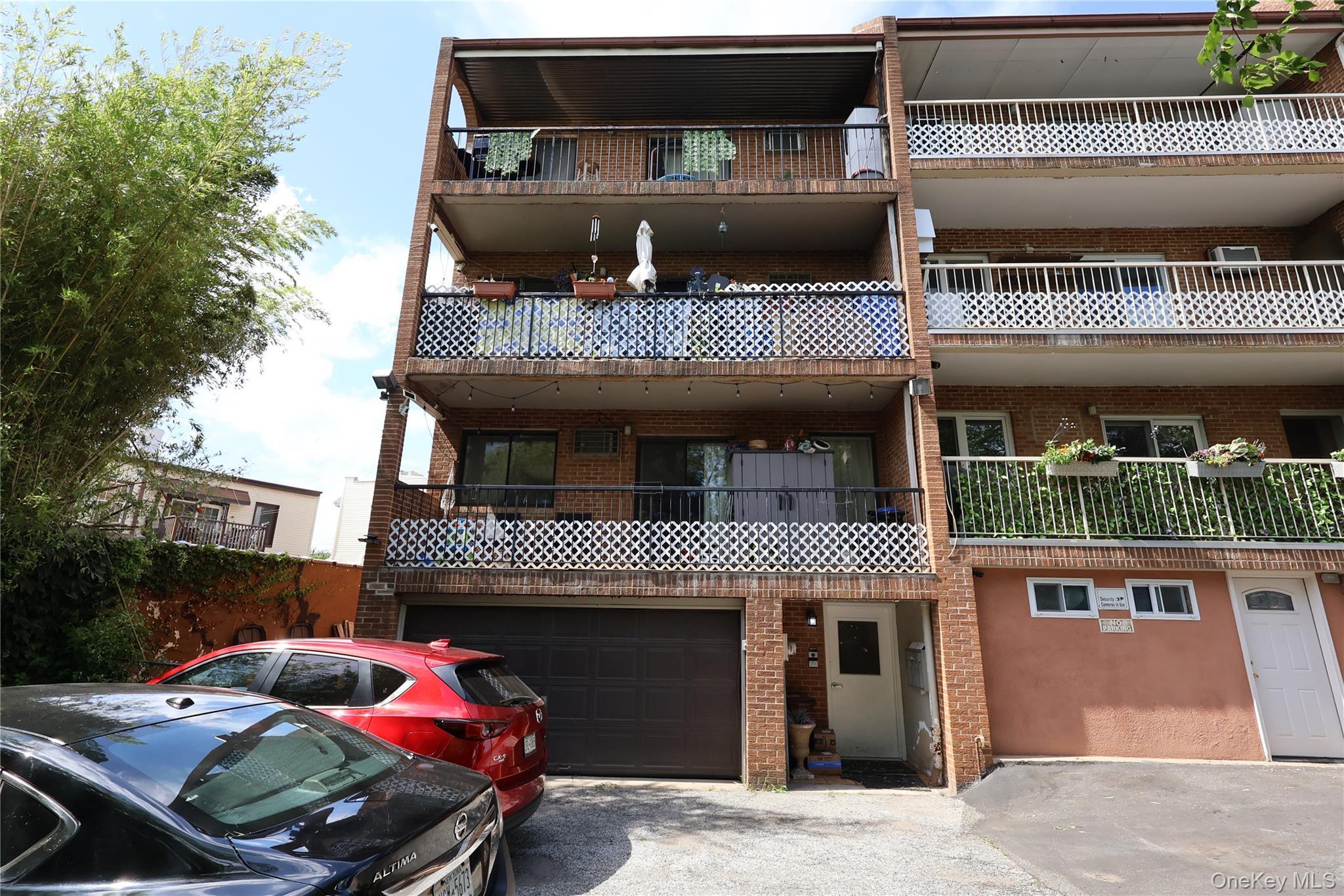 Single Family Jay Avenue Queens, NY 11378, MLS-1018541-15
