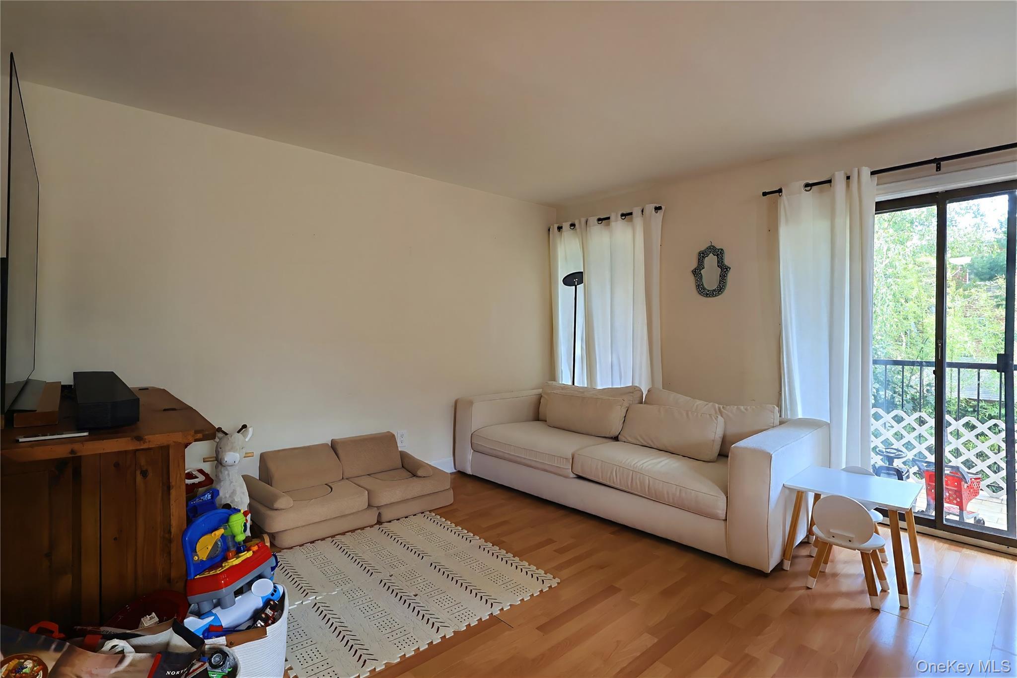 Single Family Jay Avenue Queens, NY 11378, MLS-1018541-5