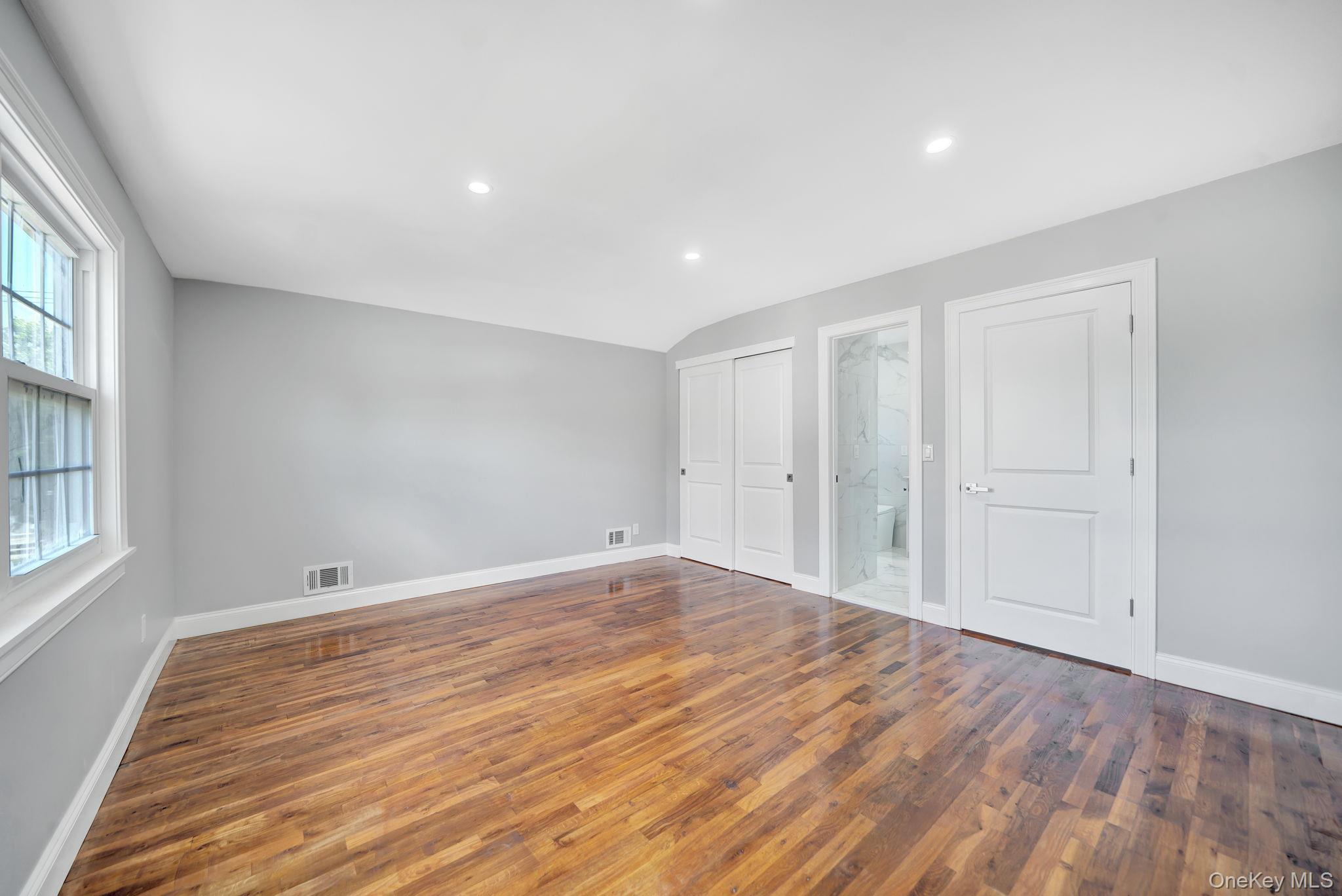 Single Family Notus Avenue Staten Island, NY 10312, MLS-1018578-14