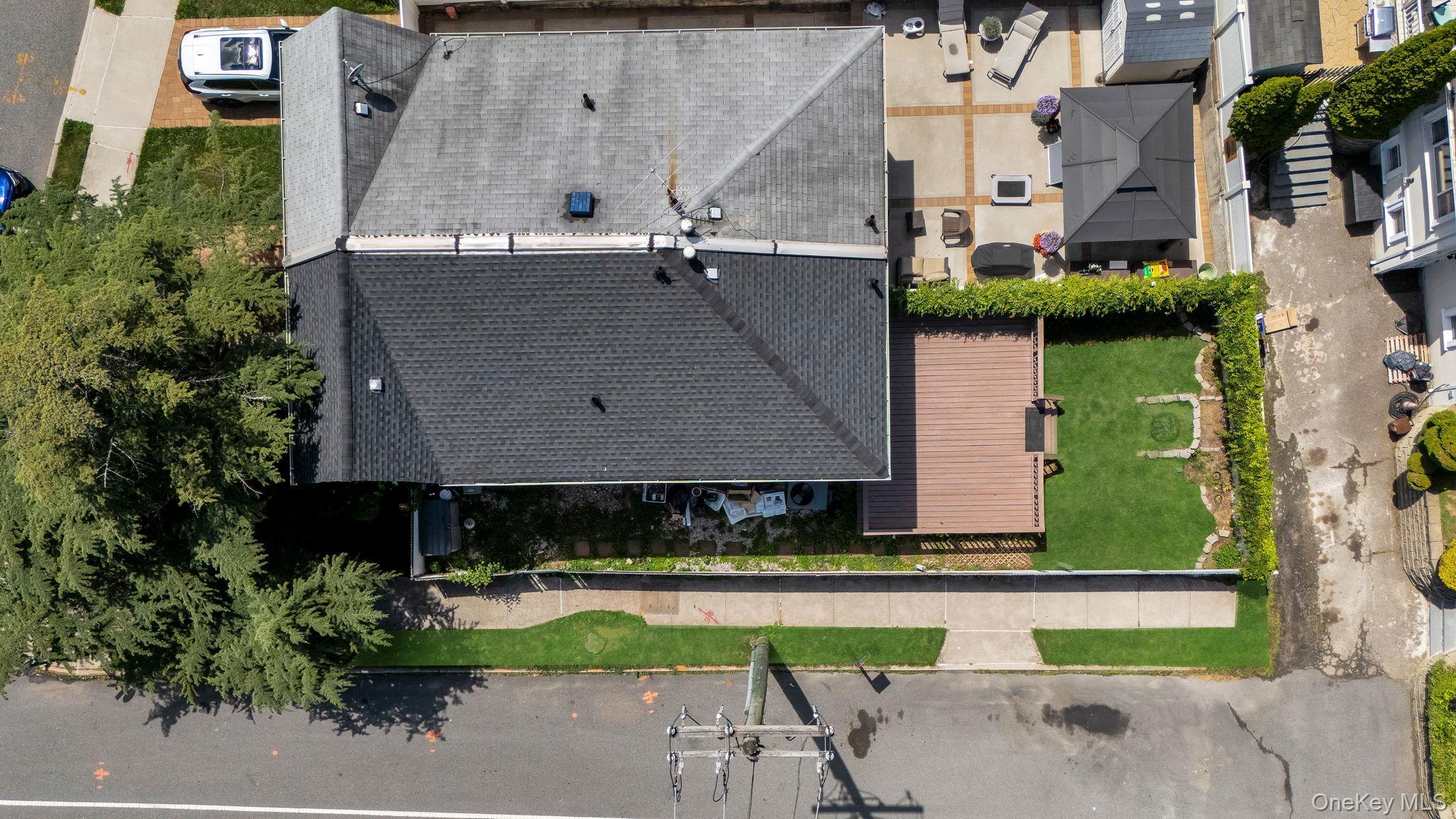 Single Family Notus Avenue Staten Island, NY 10312, MLS-1018578-28
