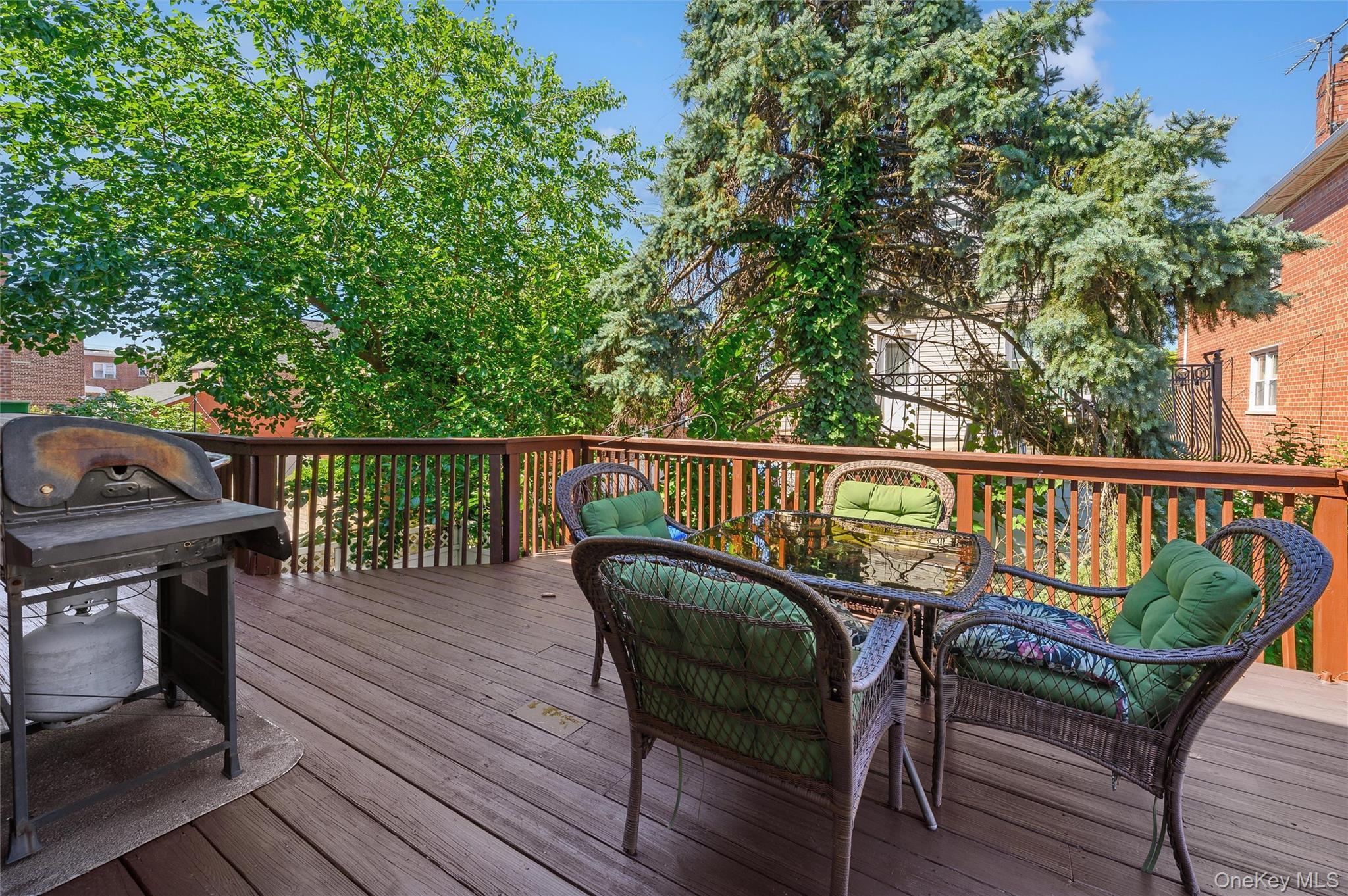 Single Family Gillespie  Bronx, NY 10461, MLS-1018622-16