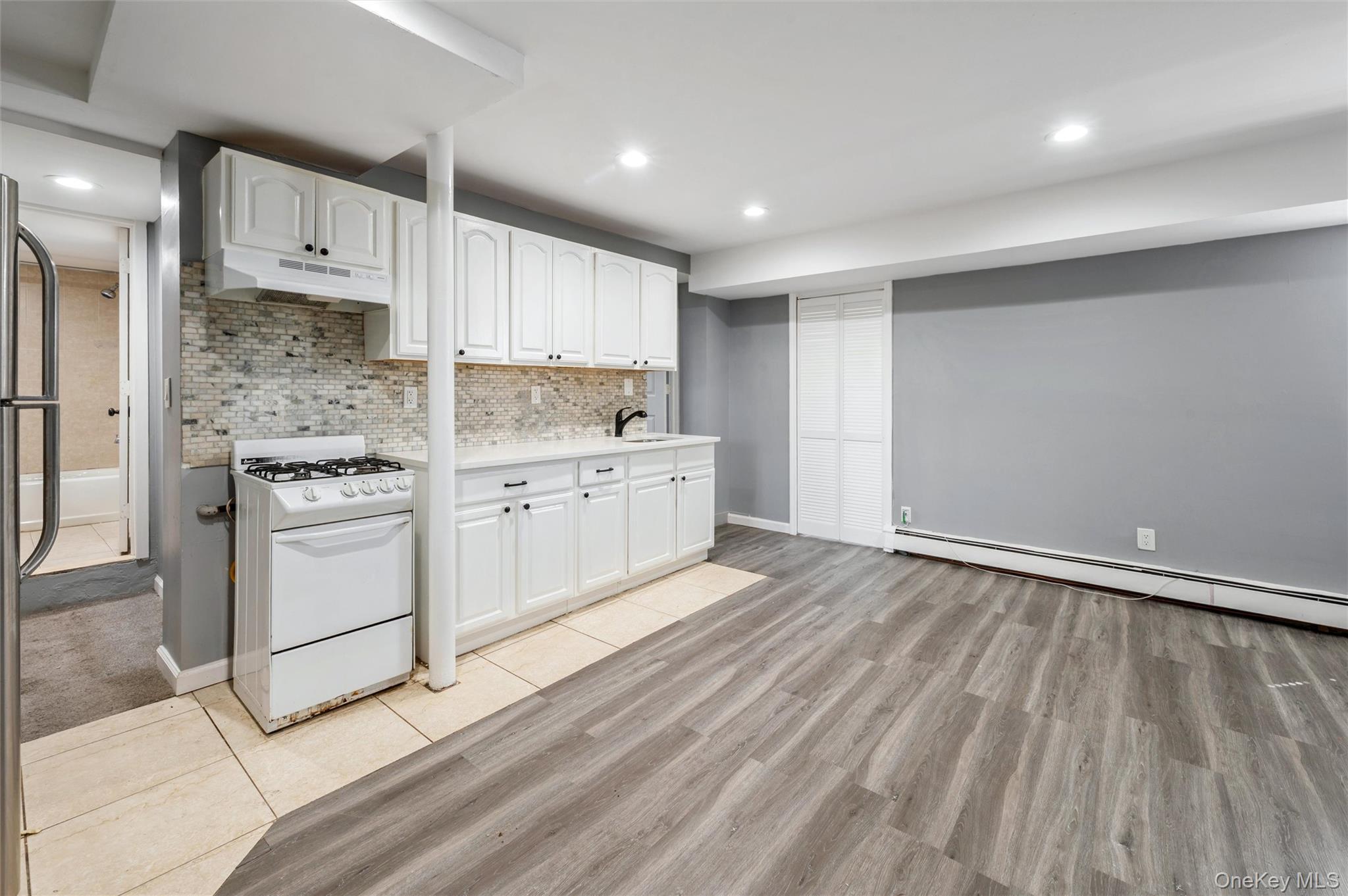 Single Family Gillespie  Bronx, NY 10461, MLS-1018622-24