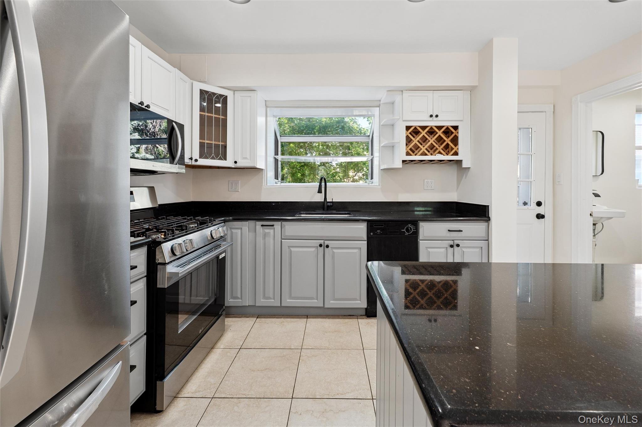 Single Family Gillespie  Bronx, NY 10461, MLS-1018622-3