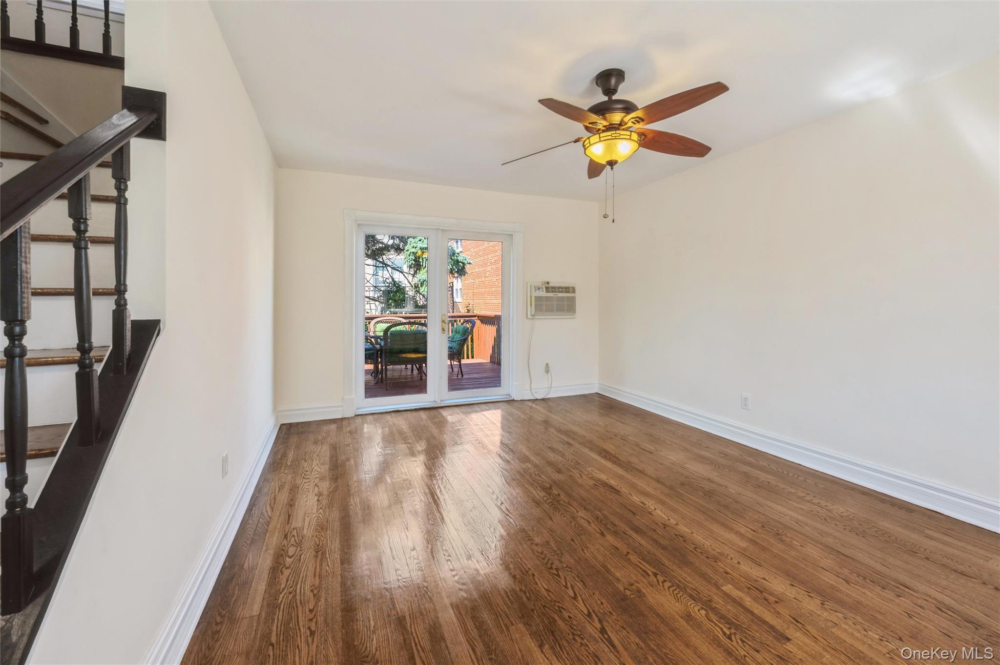 Single Family Gillespie  Bronx, NY 10461, MLS-1018622-7