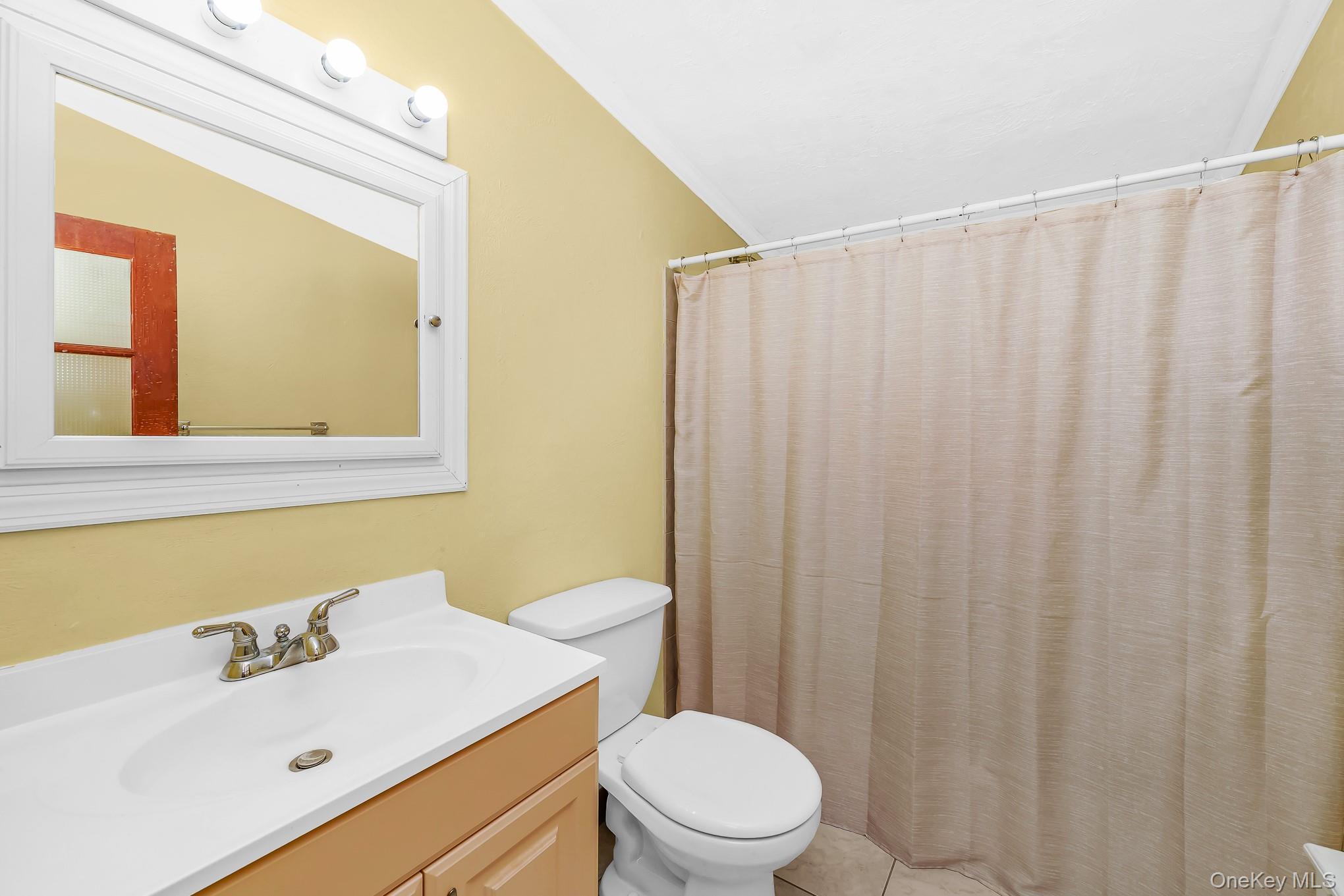 Single Family Columbus Avenue Suffolk County, NY 11704, MLS-1018623-20