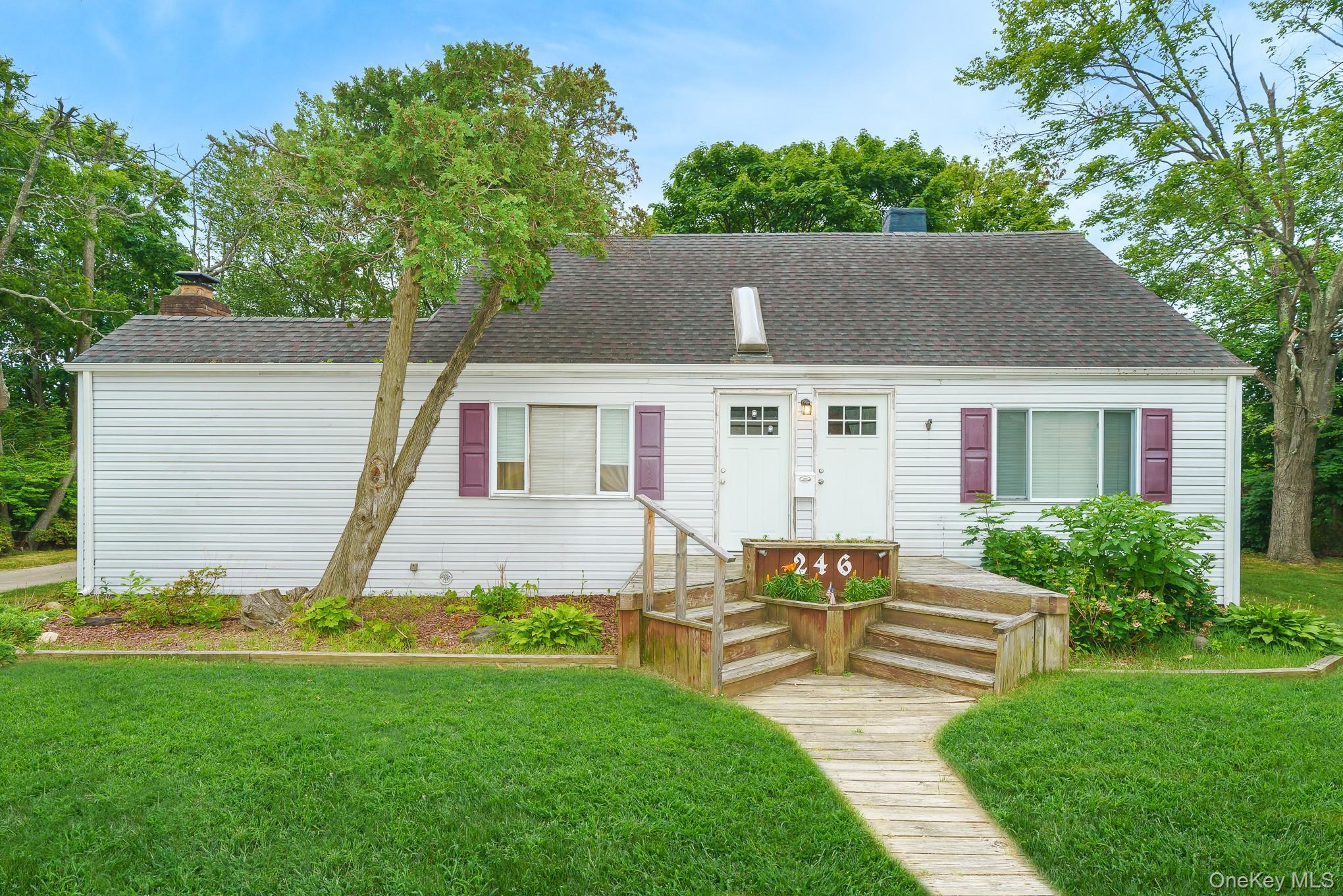 Single Family Columbus Avenue Suffolk County, NY 11704, MLS-1018623-3