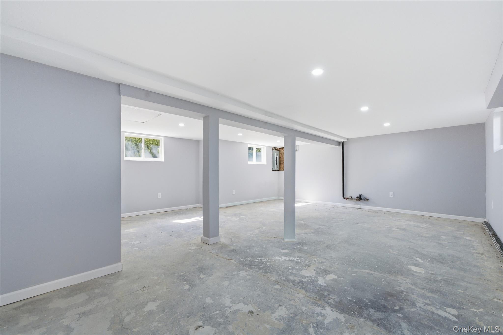 Single Family Elm Street Nassau County, NY 11580, MLS-1018627-12