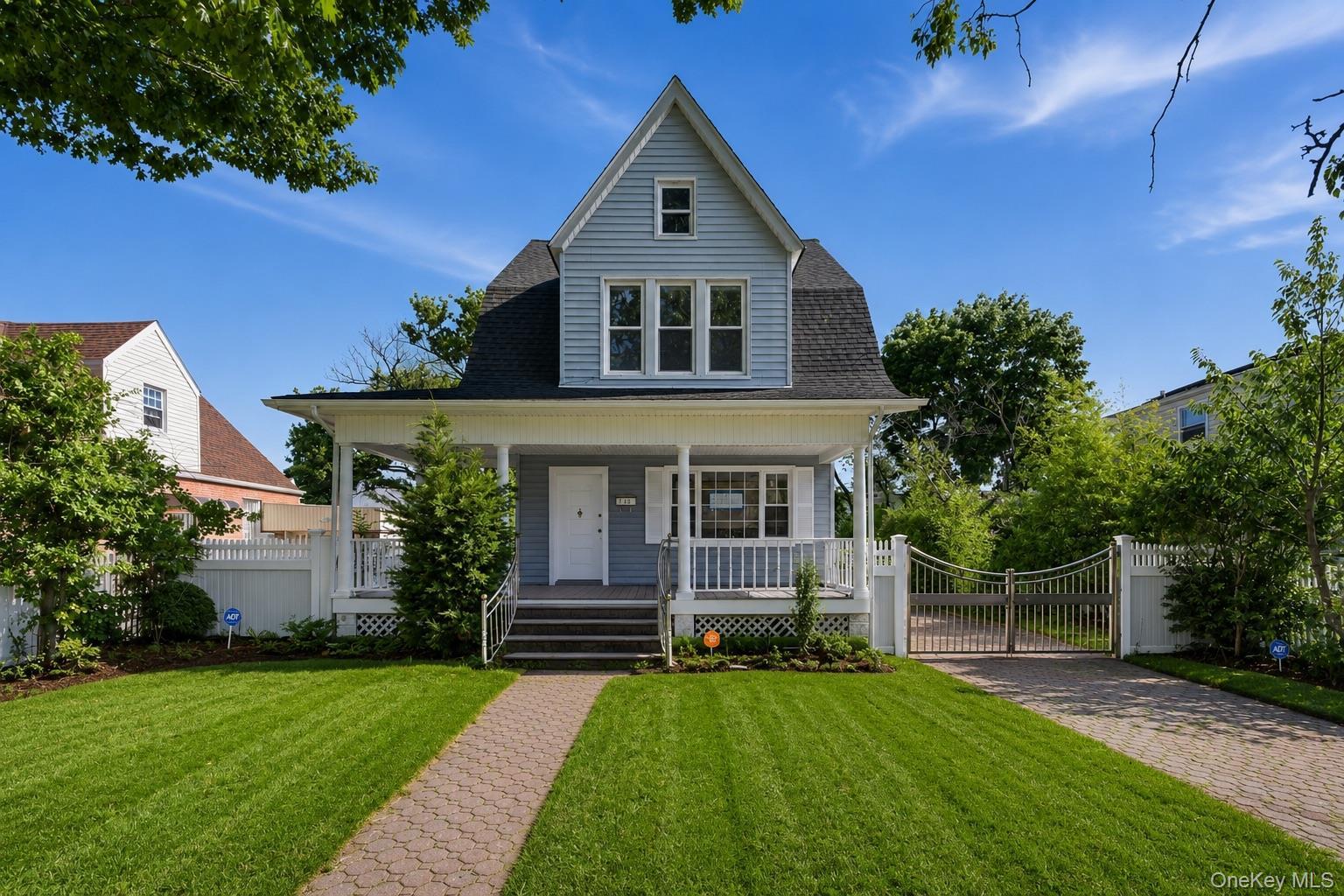 Single Family Elm Street Nassau County, NY 11580, MLS-1018627-9