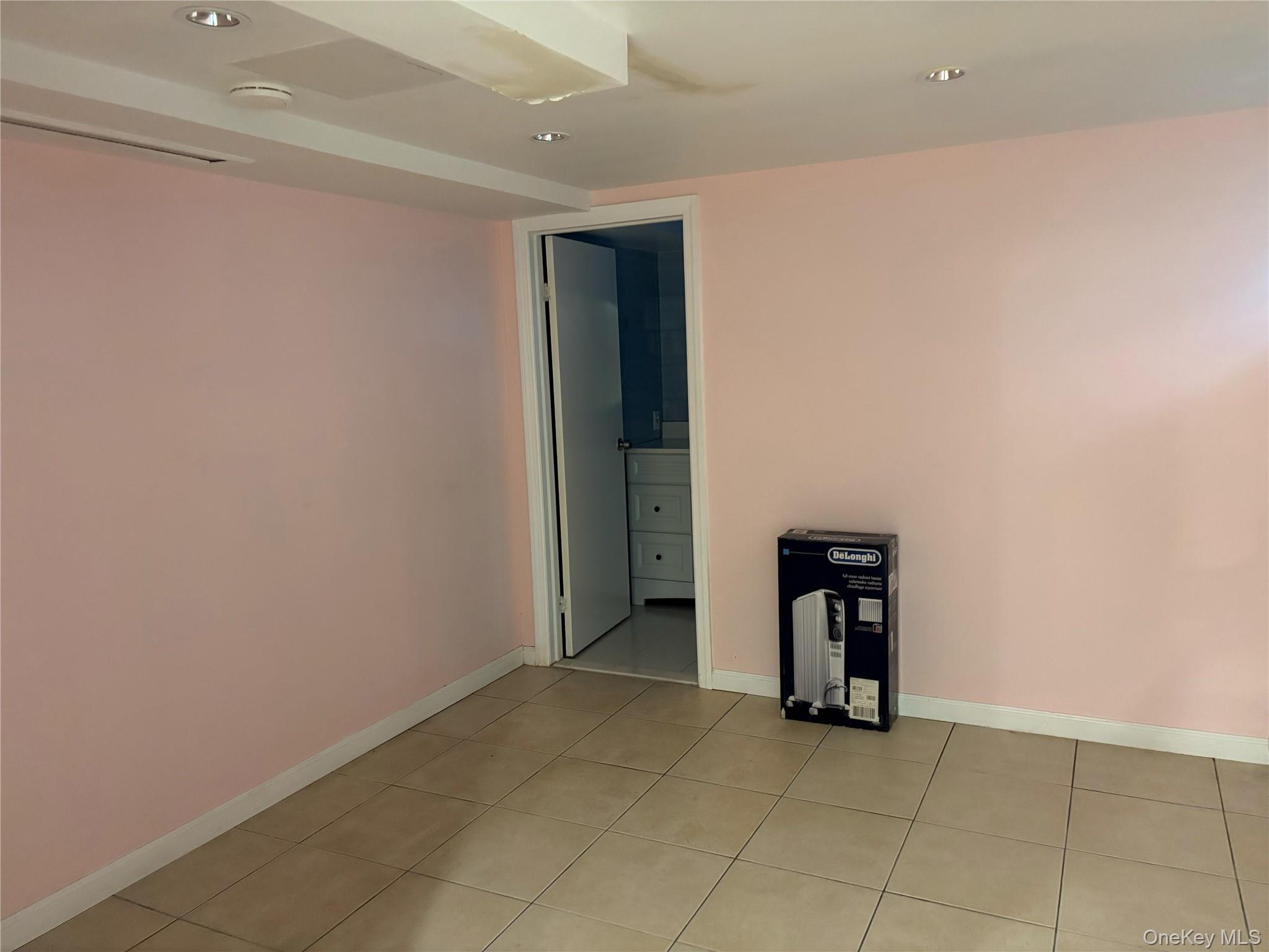 Single Family 180th Street Queens, NY 11365, MLS-1018647-24