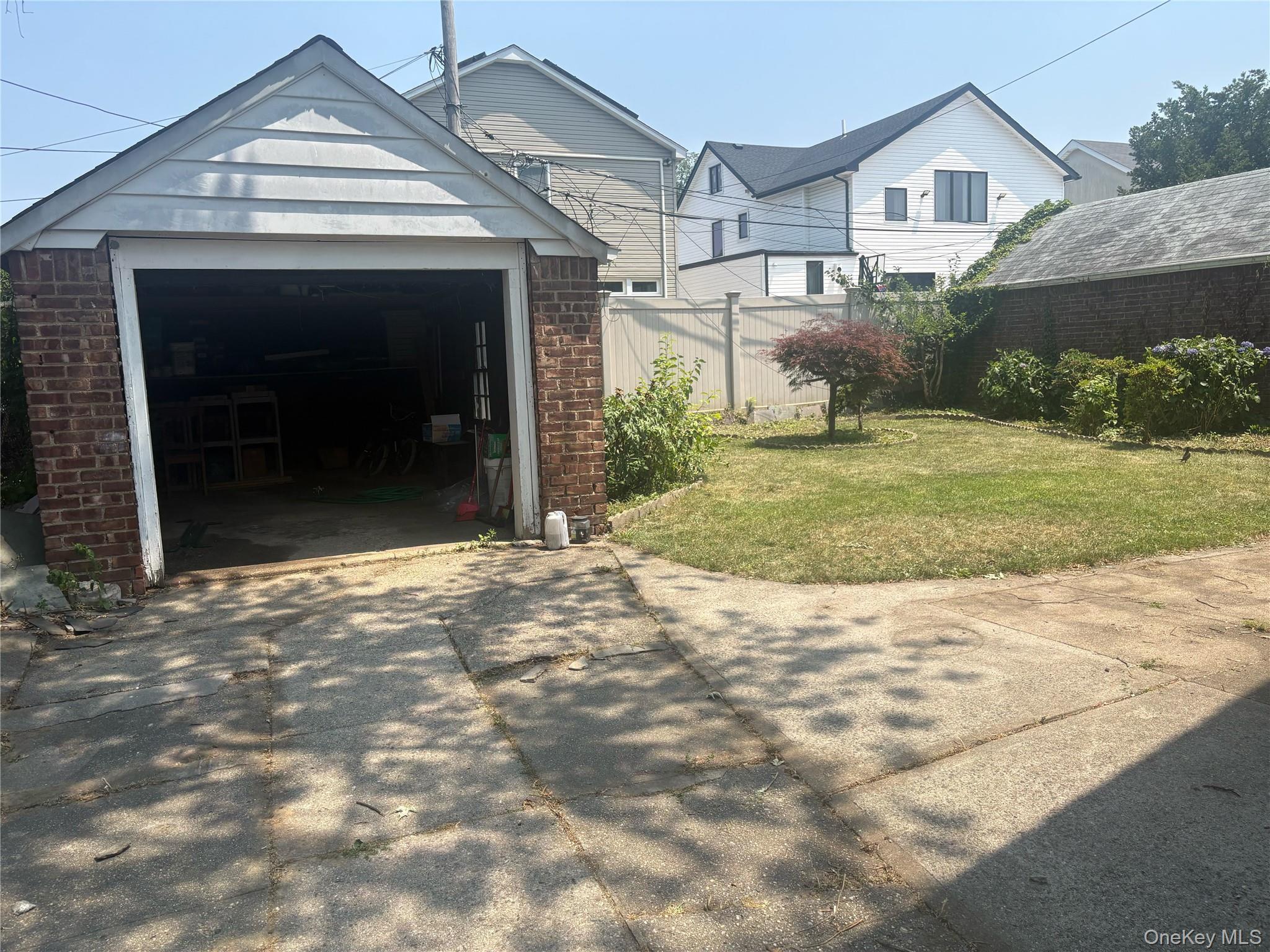 Single Family 180th Street  Queens, NY 11365, MLS-1018647-30