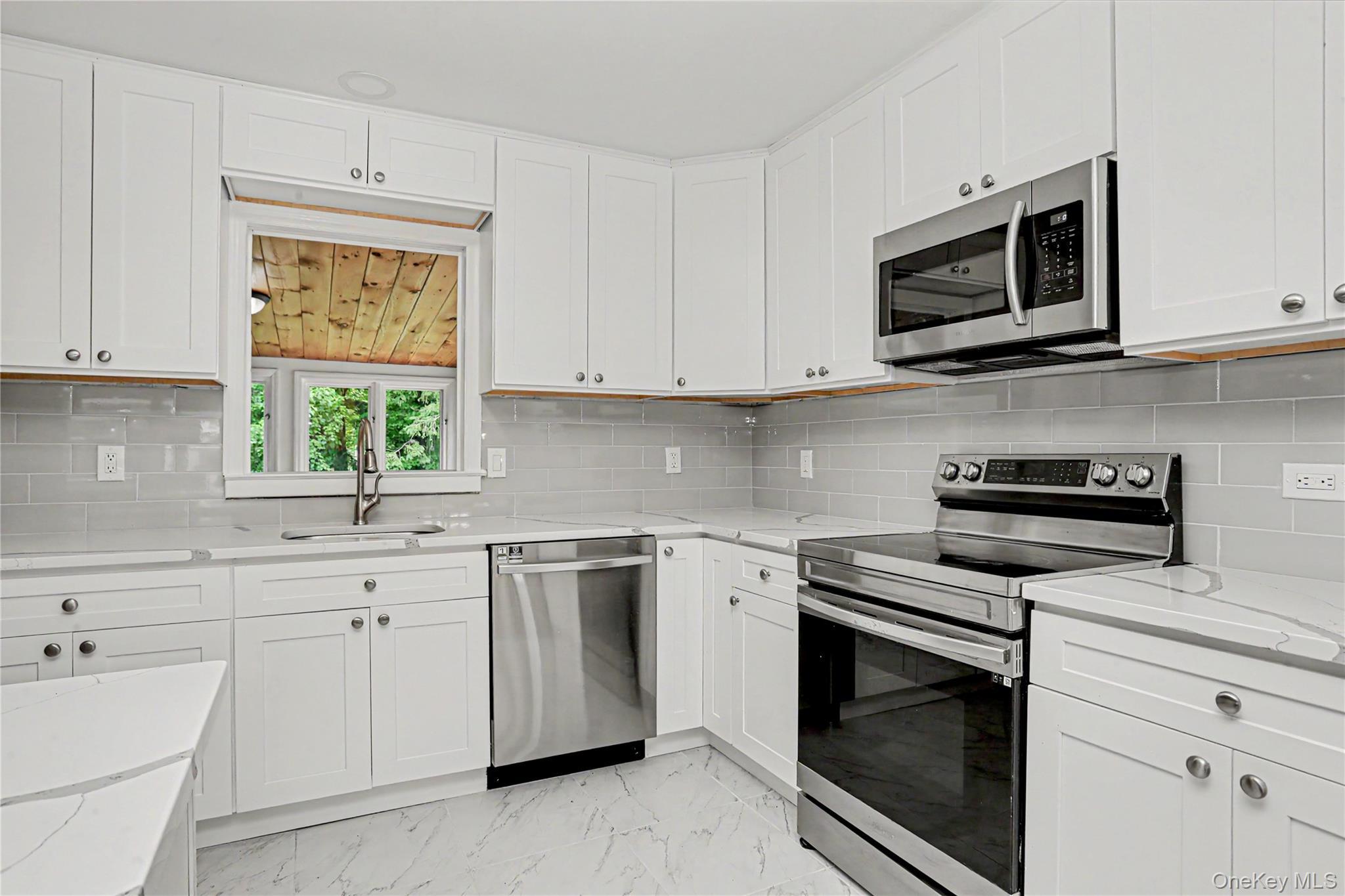 Single Family Roe Drive Dutchess County, NY 12538, MLS-1018671-6