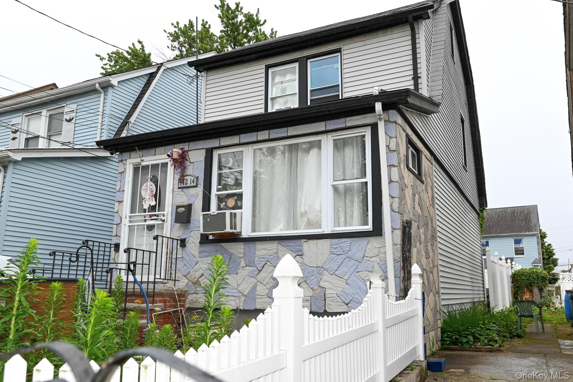 Single Family Sutter Avenue Queens, NY 11436, MLS-1018677-4