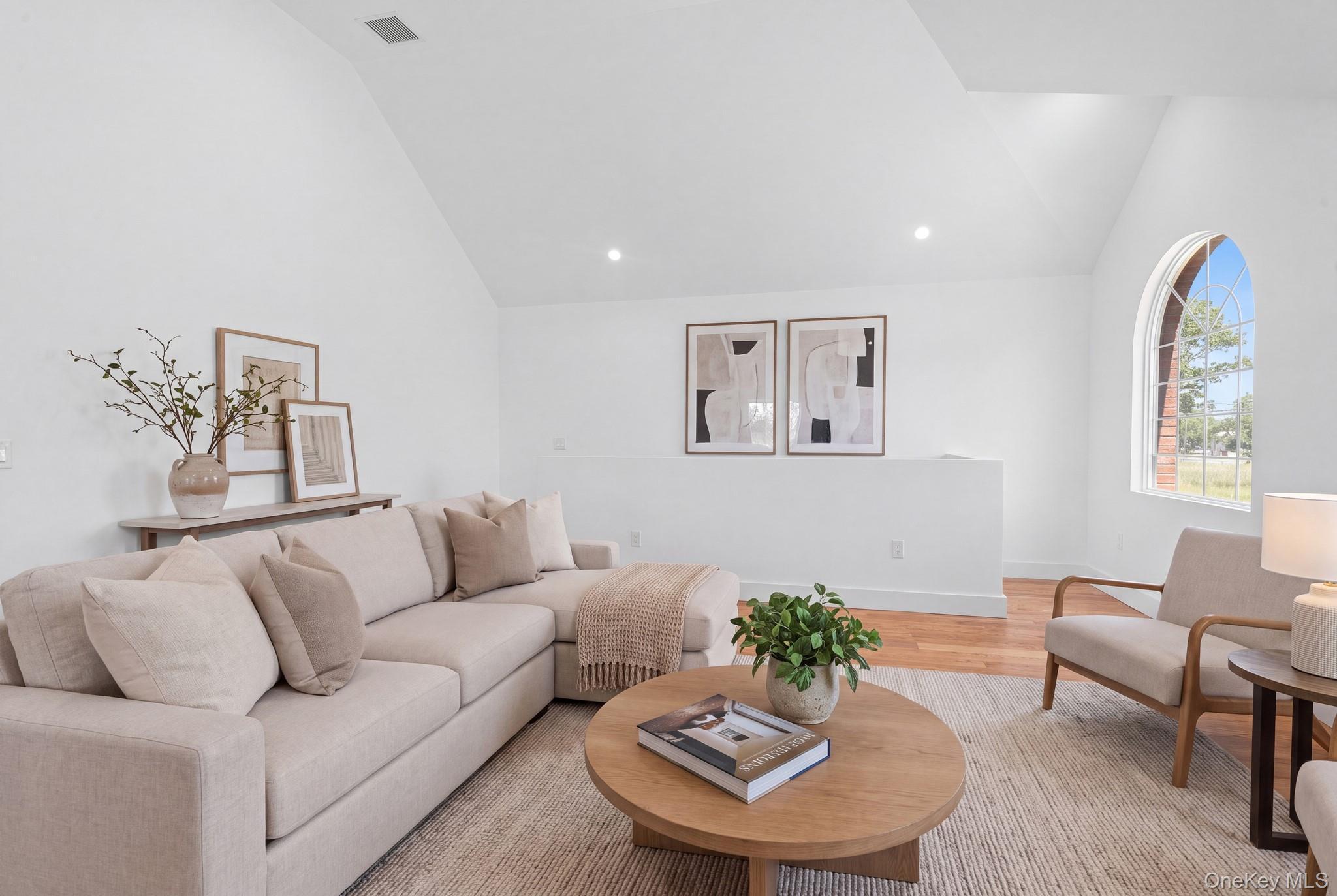 Single Family N Conduit Avenue Queens, NY 11434, MLS-1018697-2