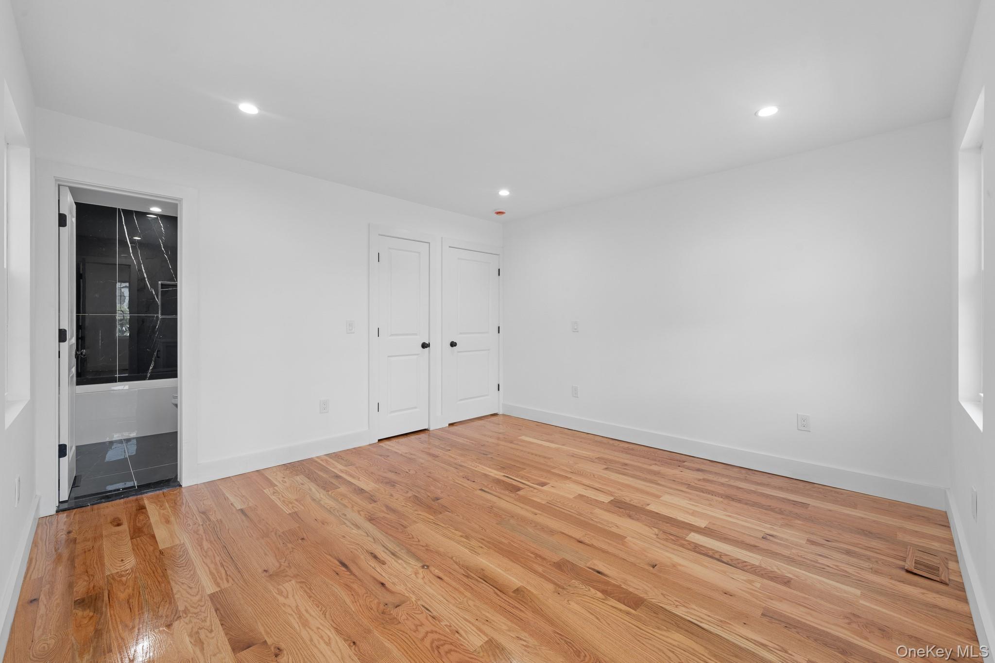 Single Family N Conduit Avenue Queens, NY 11434, MLS-1018697-8