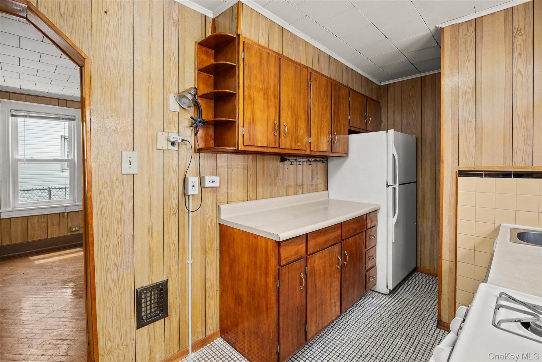 Single Family 215th Street Queens, NY 11427, MLS-1018703-12