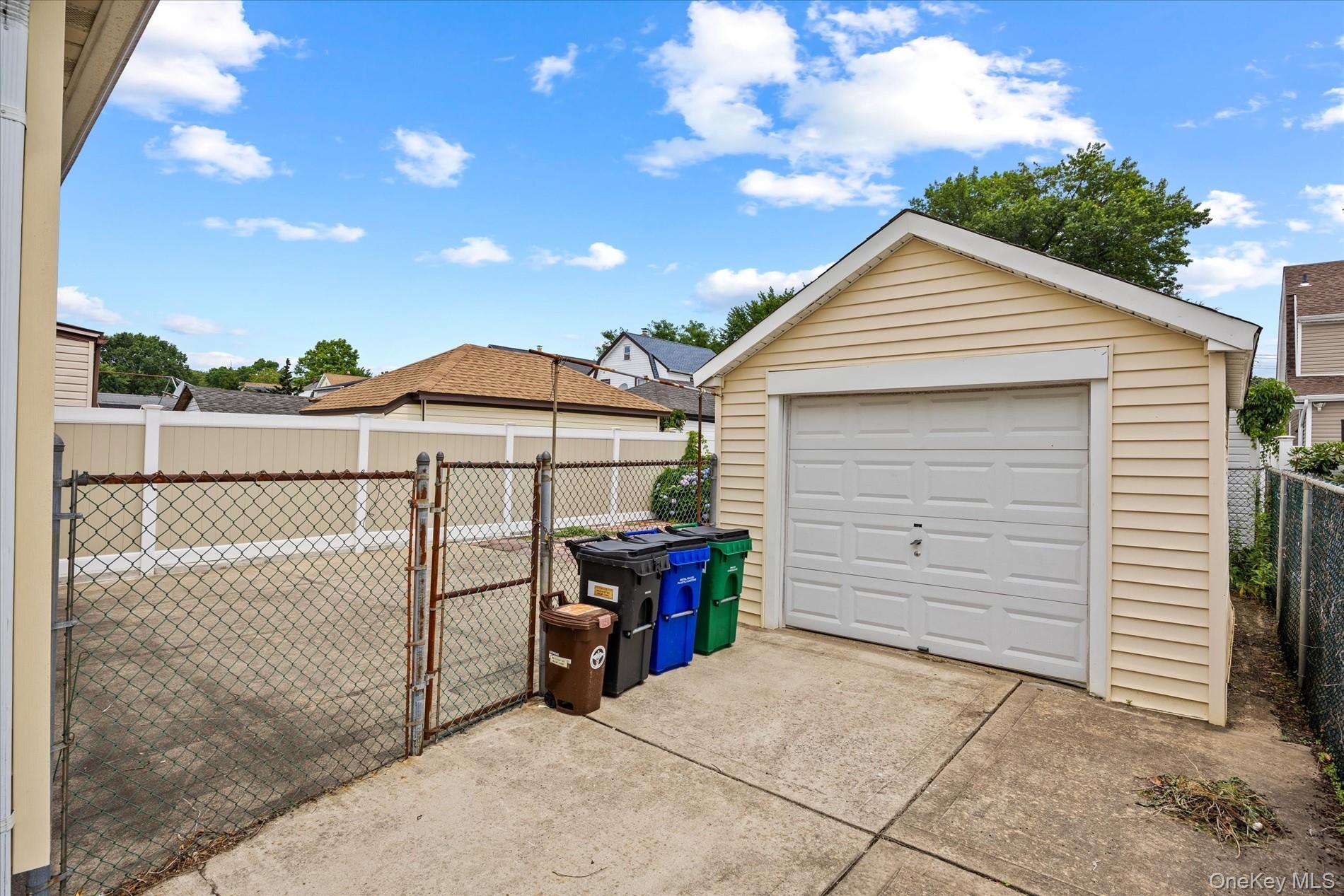 Single Family 215th Street Queens, NY 11427, MLS-1018703-28