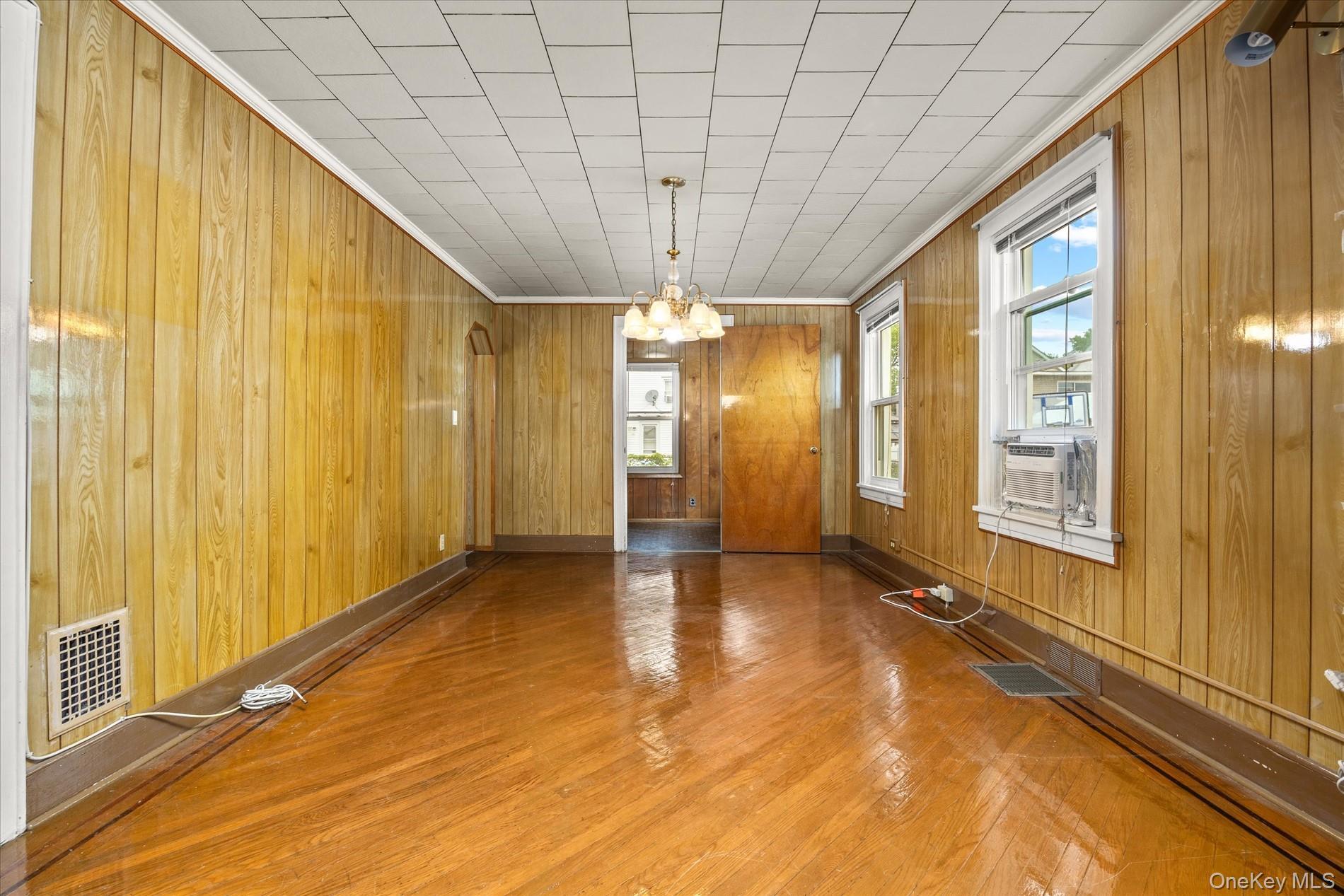Single Family 215th Street Queens, NY 11427, MLS-1018703-8