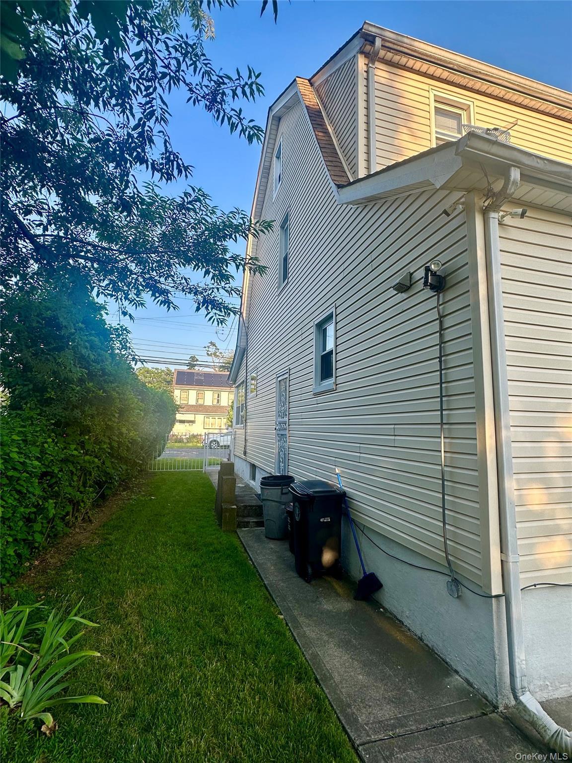 Single Family 222nd Street Queens, NY 11429, MLS-1018739-40