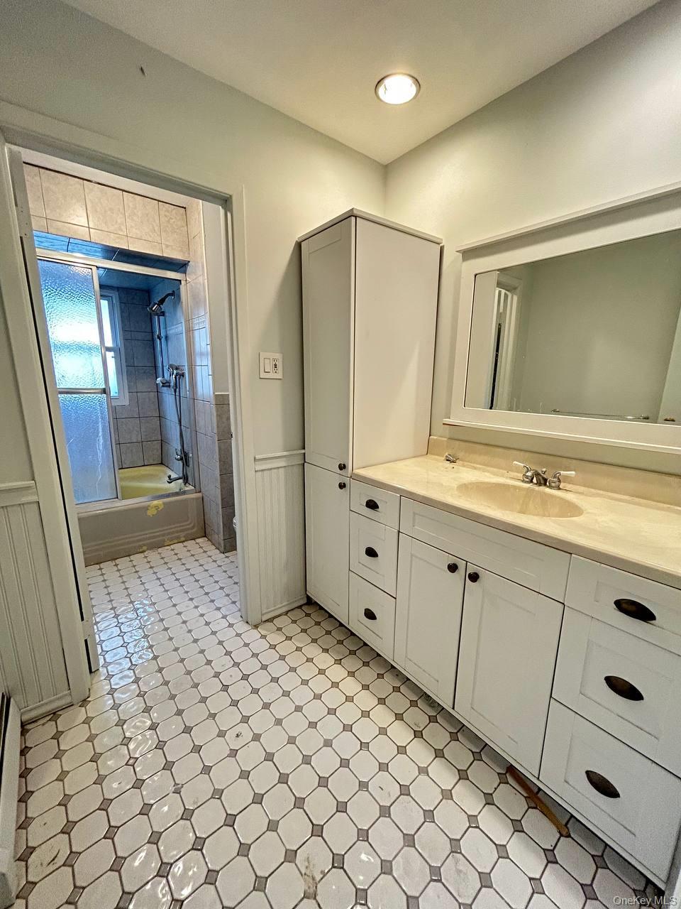 Single Family Frederick Street  Nassau County, NY 11572, MLS-1018746-21