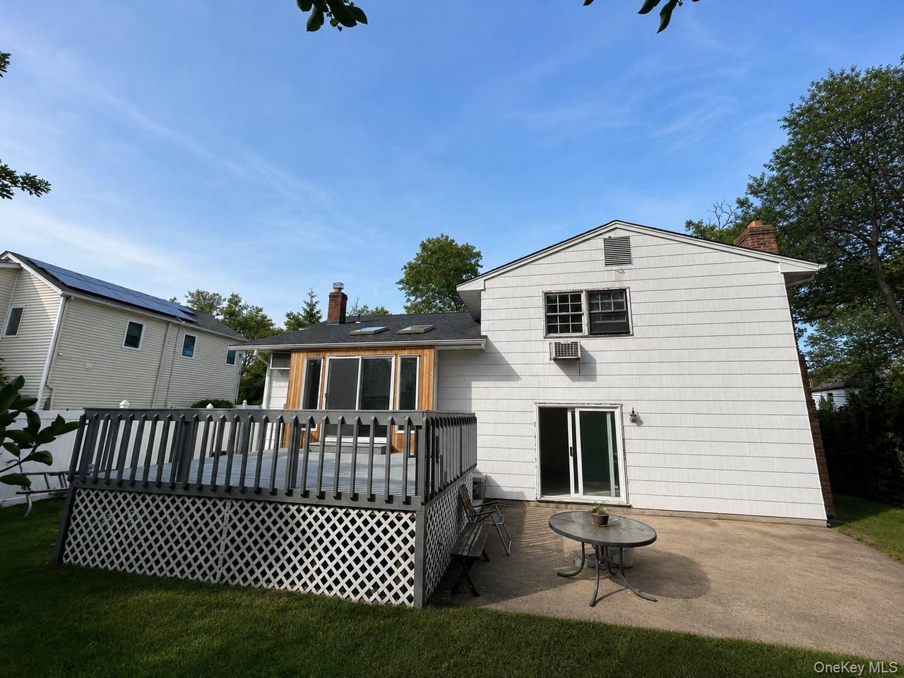 Single Family Frederick Street  Nassau County, NY 11572, MLS-1018746-22