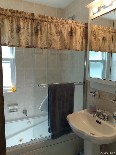 Single Family 195th Street Queens, NY 11358, MLS-1018749-15