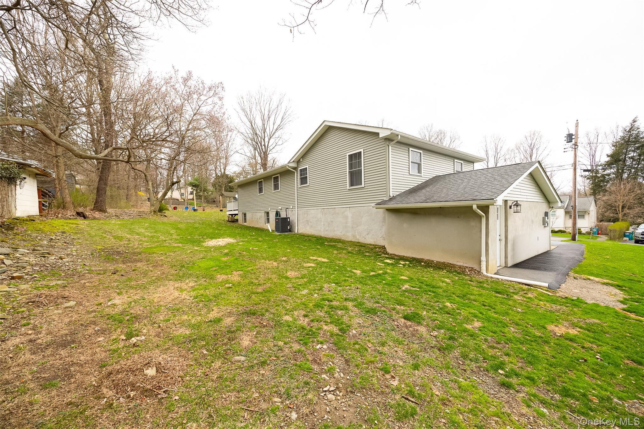 Single Family Willow Road Dutchess County, NY 12508, MLS-1018763-28