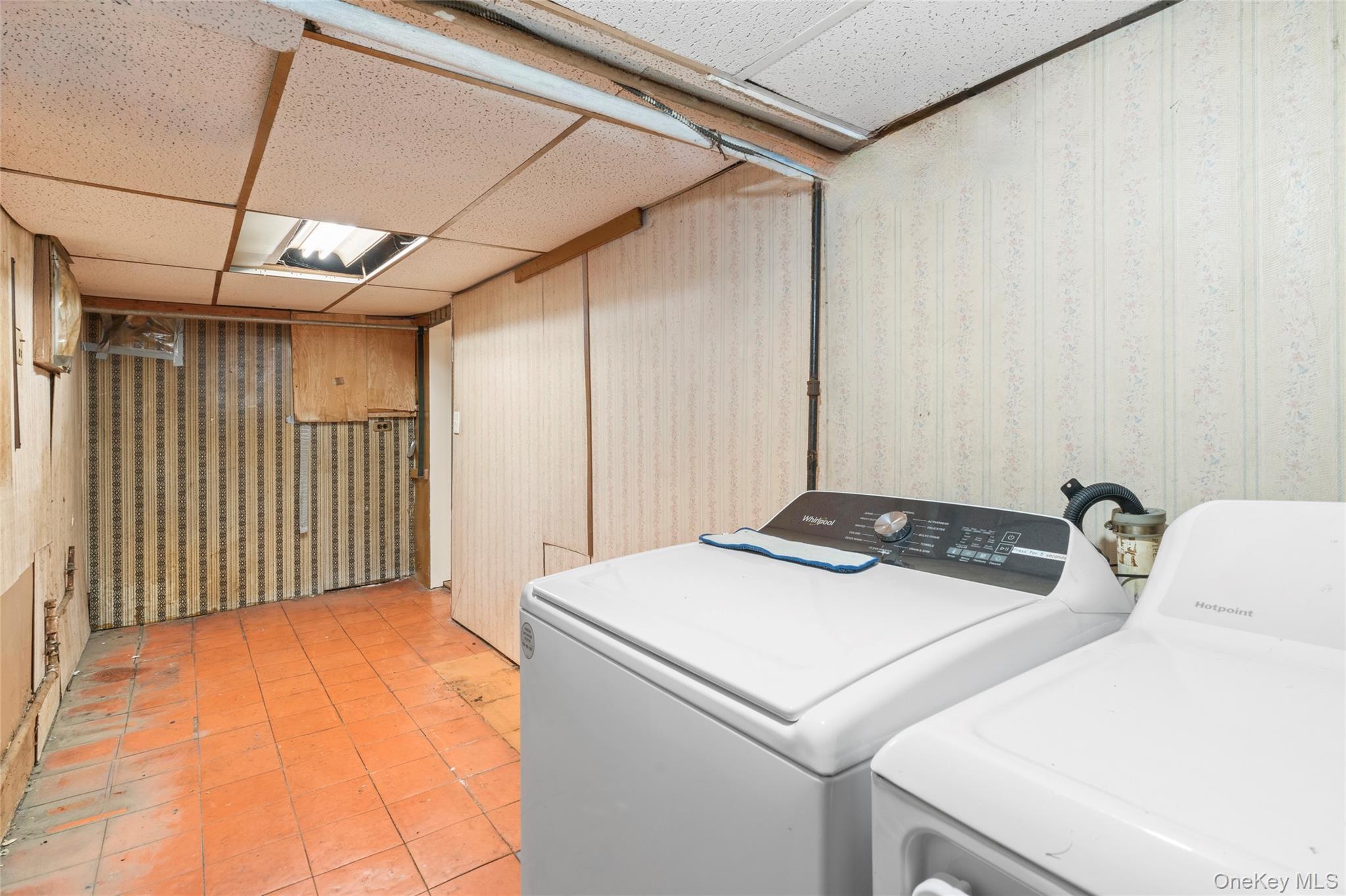 Single Family 218th Street  Queens, NY 11427, MLS-1018775-27