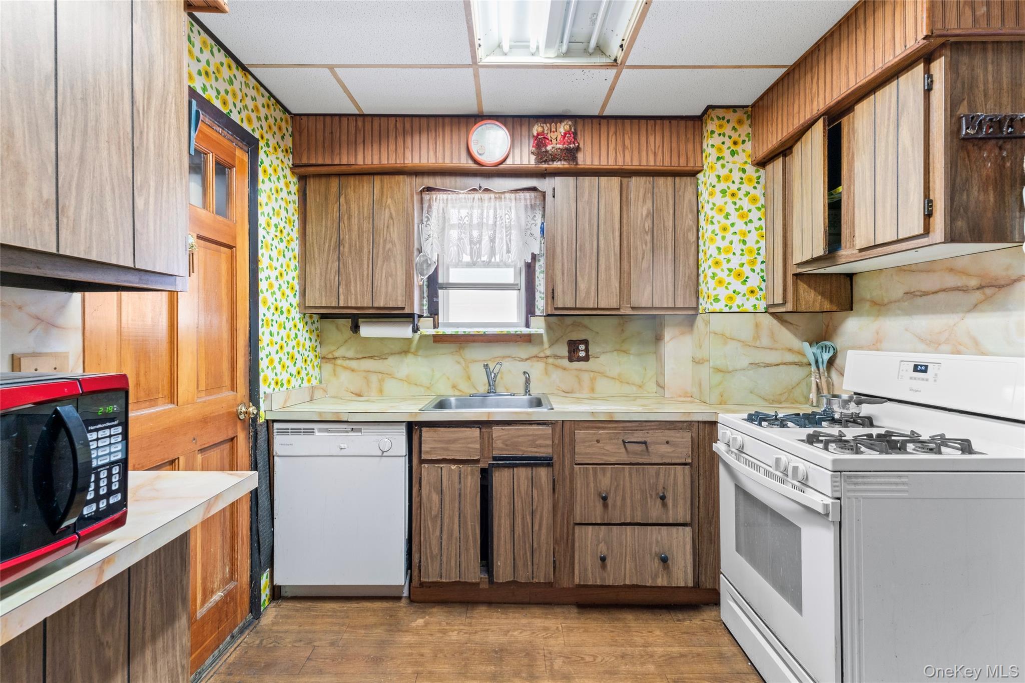 Single Family 218th Street  Queens, NY 11427, MLS-1018775-9
