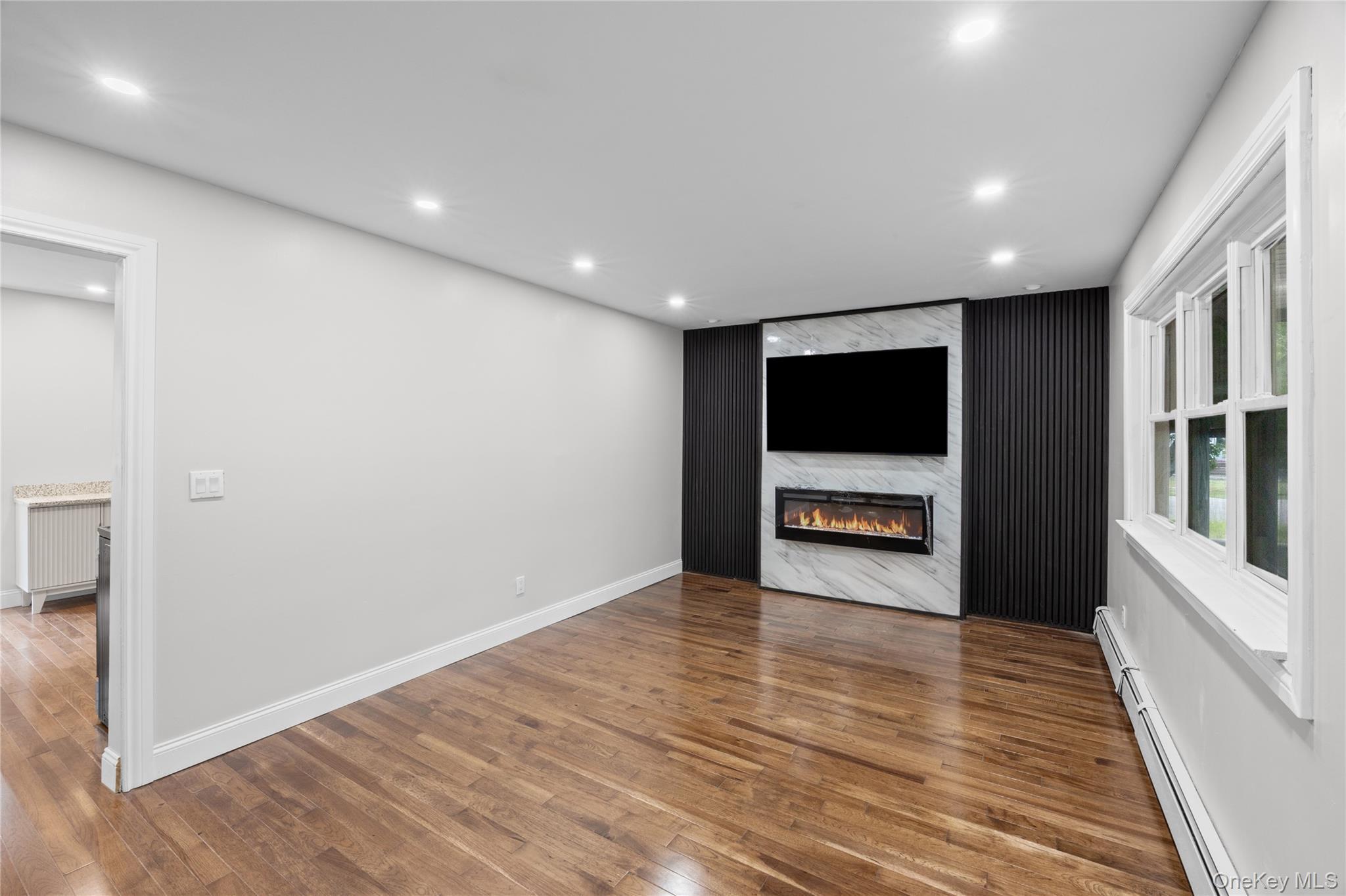 Single Family Flower Road  Suffolk County, NY 11951, MLS-1018796-16