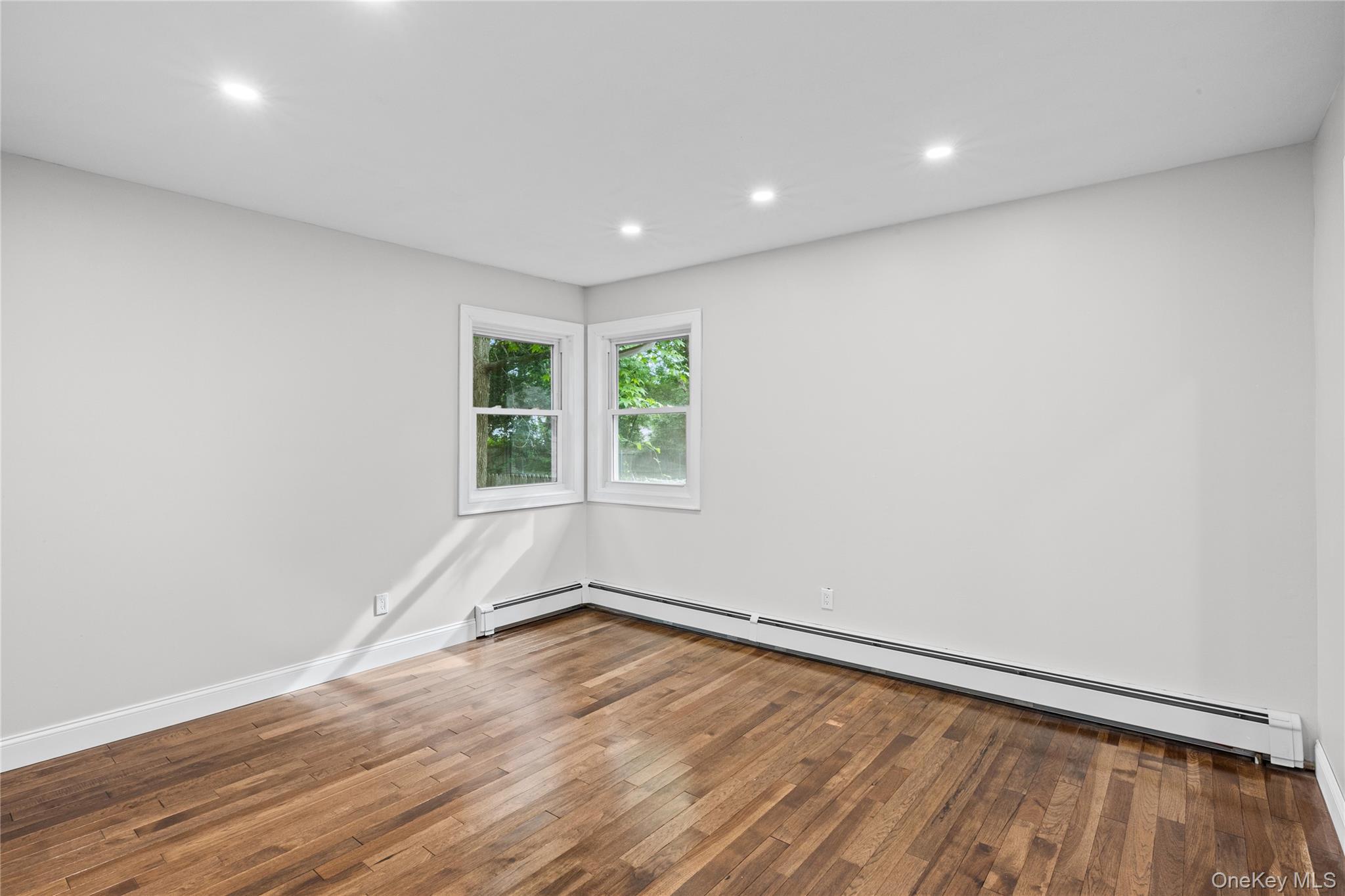 Single Family Flower Road  Suffolk County, NY 11951, MLS-1018796-27
