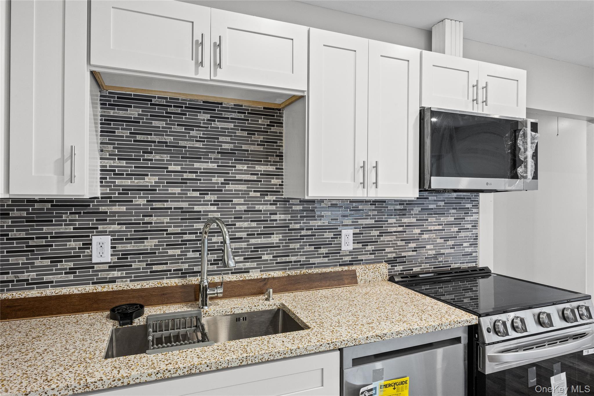 Single Family Flower Road  Suffolk County, NY 11951, MLS-1018796-36
