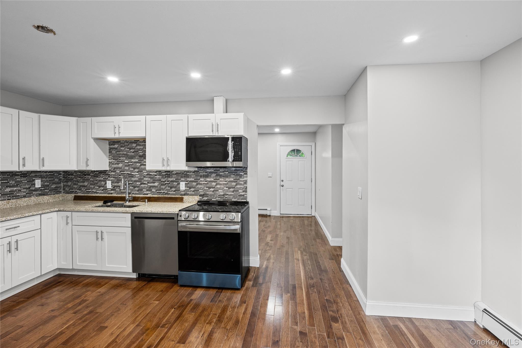 Single Family Flower Road  Suffolk County, NY 11951, MLS-1018796-39