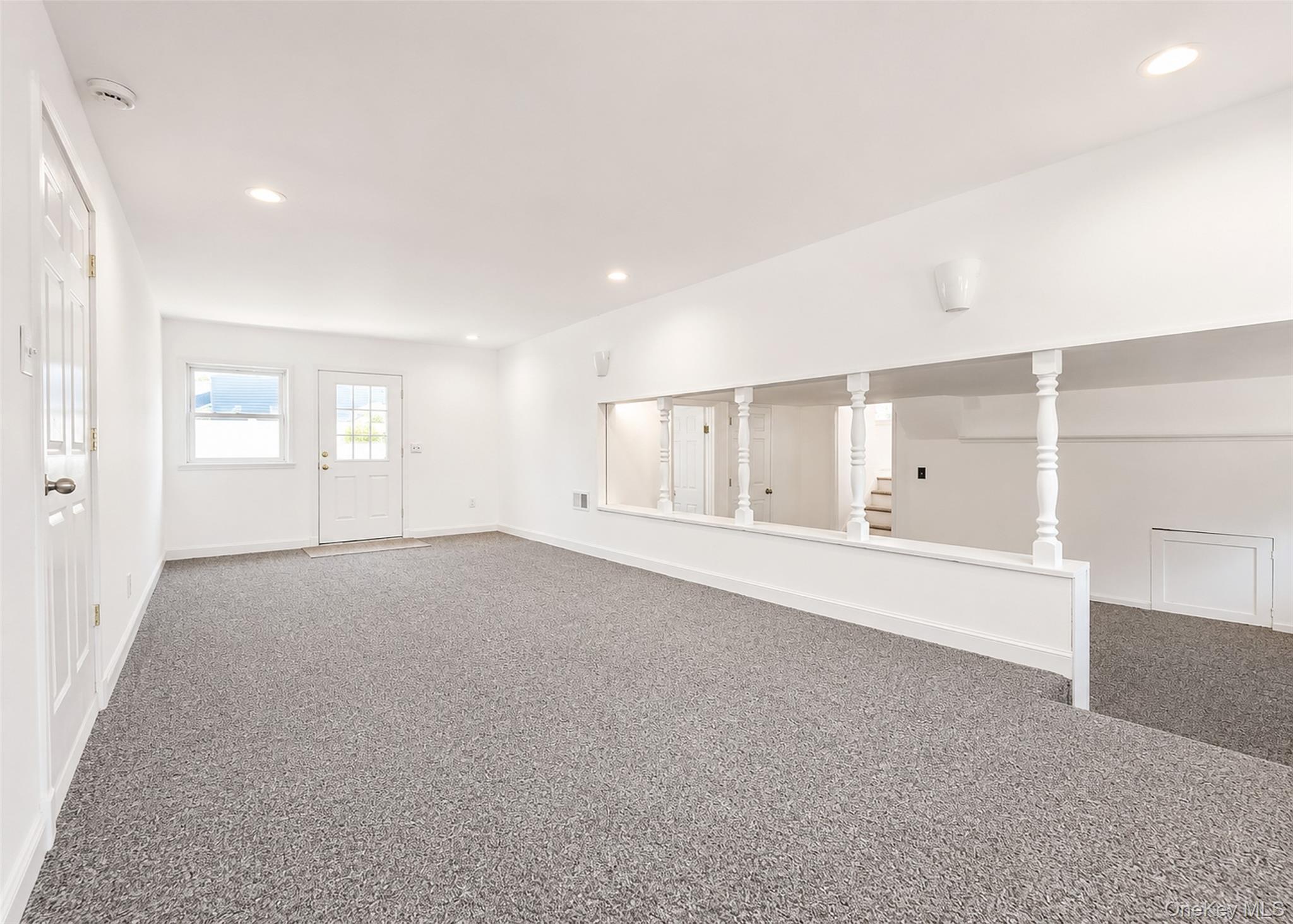 Single Family Eastwood Boulevard Suffolk County, NY 11720, MLS-1018799-10