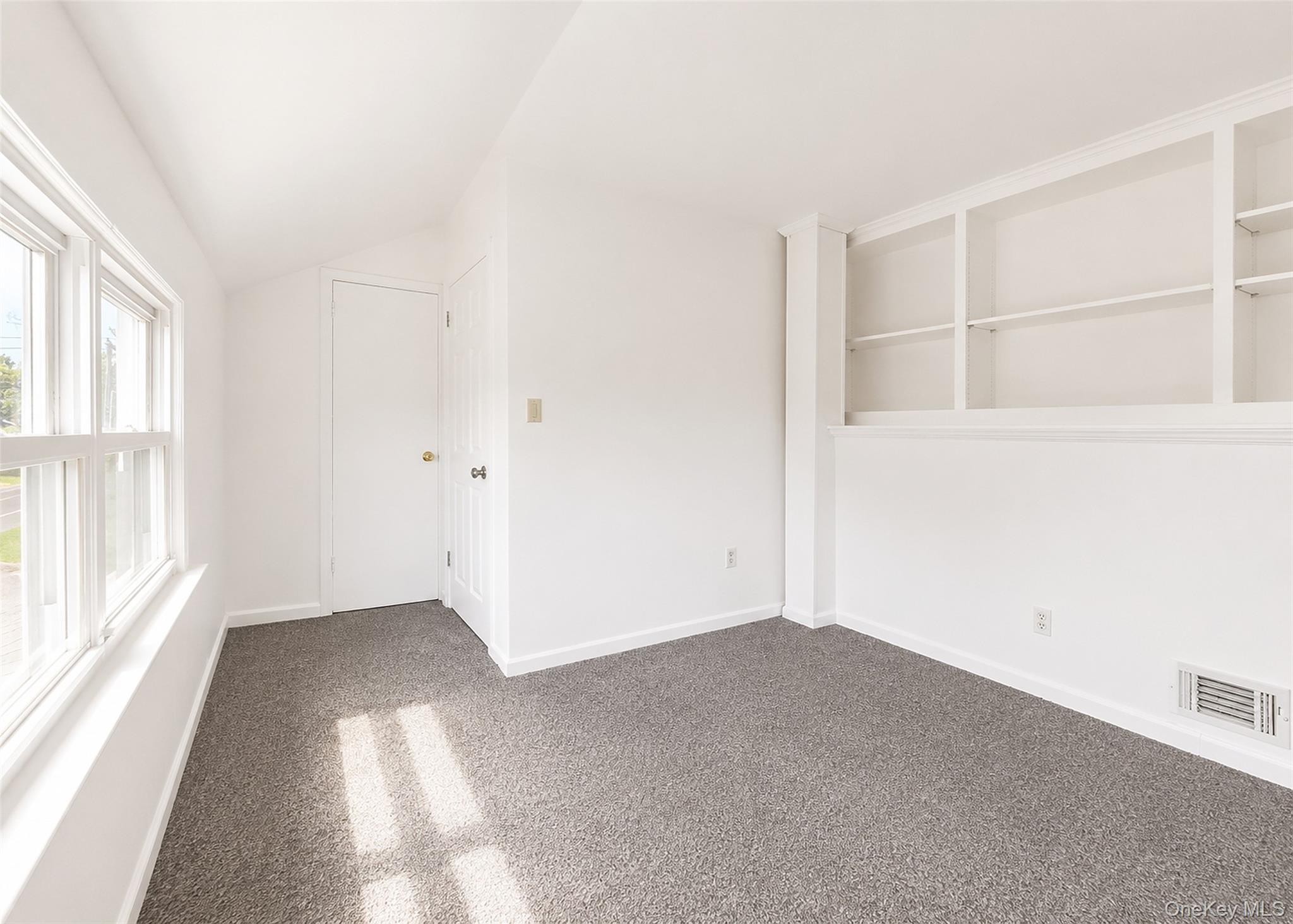 Single Family Eastwood Boulevard Suffolk County, NY 11720, MLS-1018799-20
