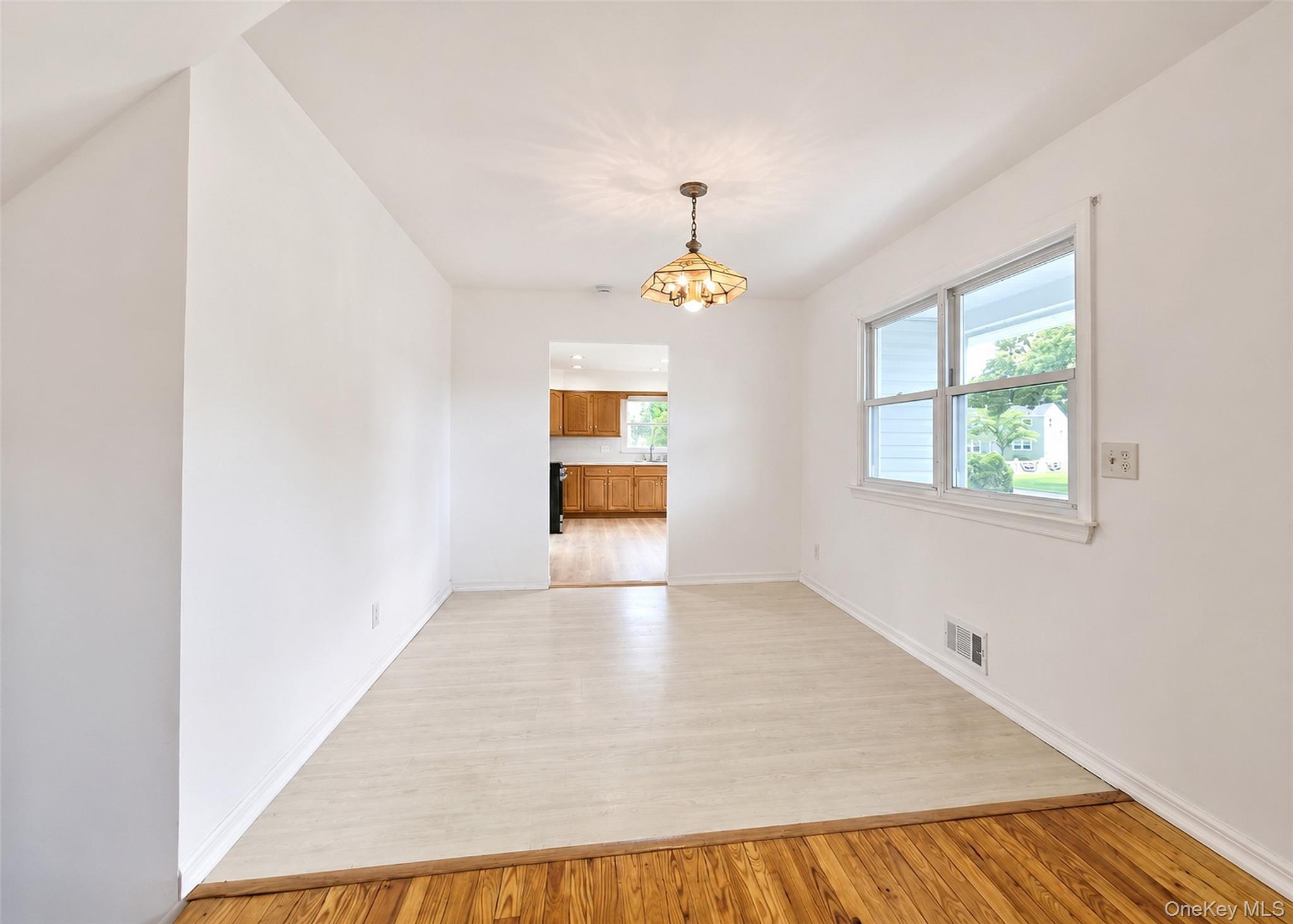 Single Family Eastwood Boulevard Suffolk County, NY 11720, MLS-1018799-8