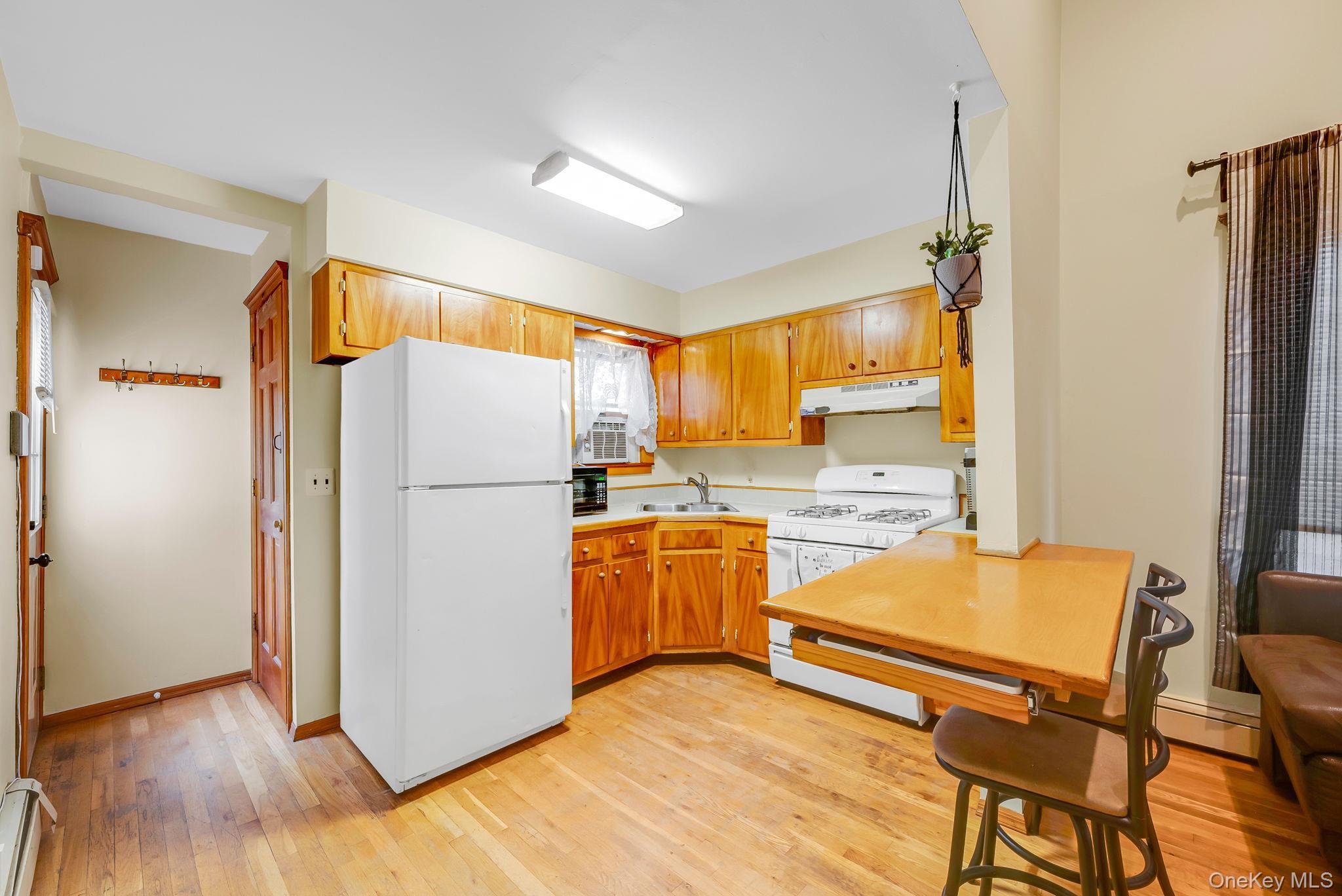 Single Family College Road  Suffolk County, NY 11738, MLS-1018810-8