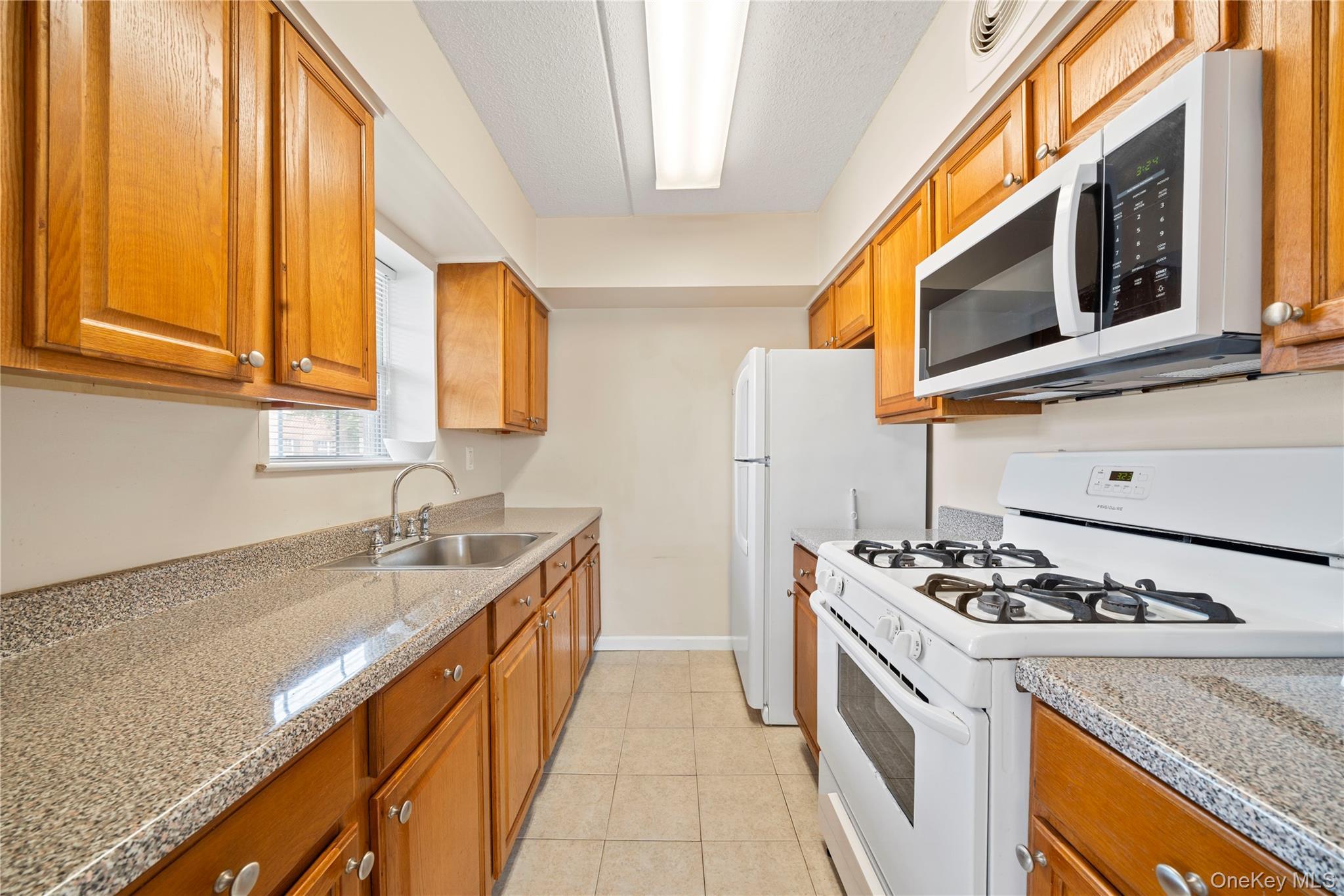 Single Family Beach 60th Street  Queens, NY 11692, MLS-1018834-18
