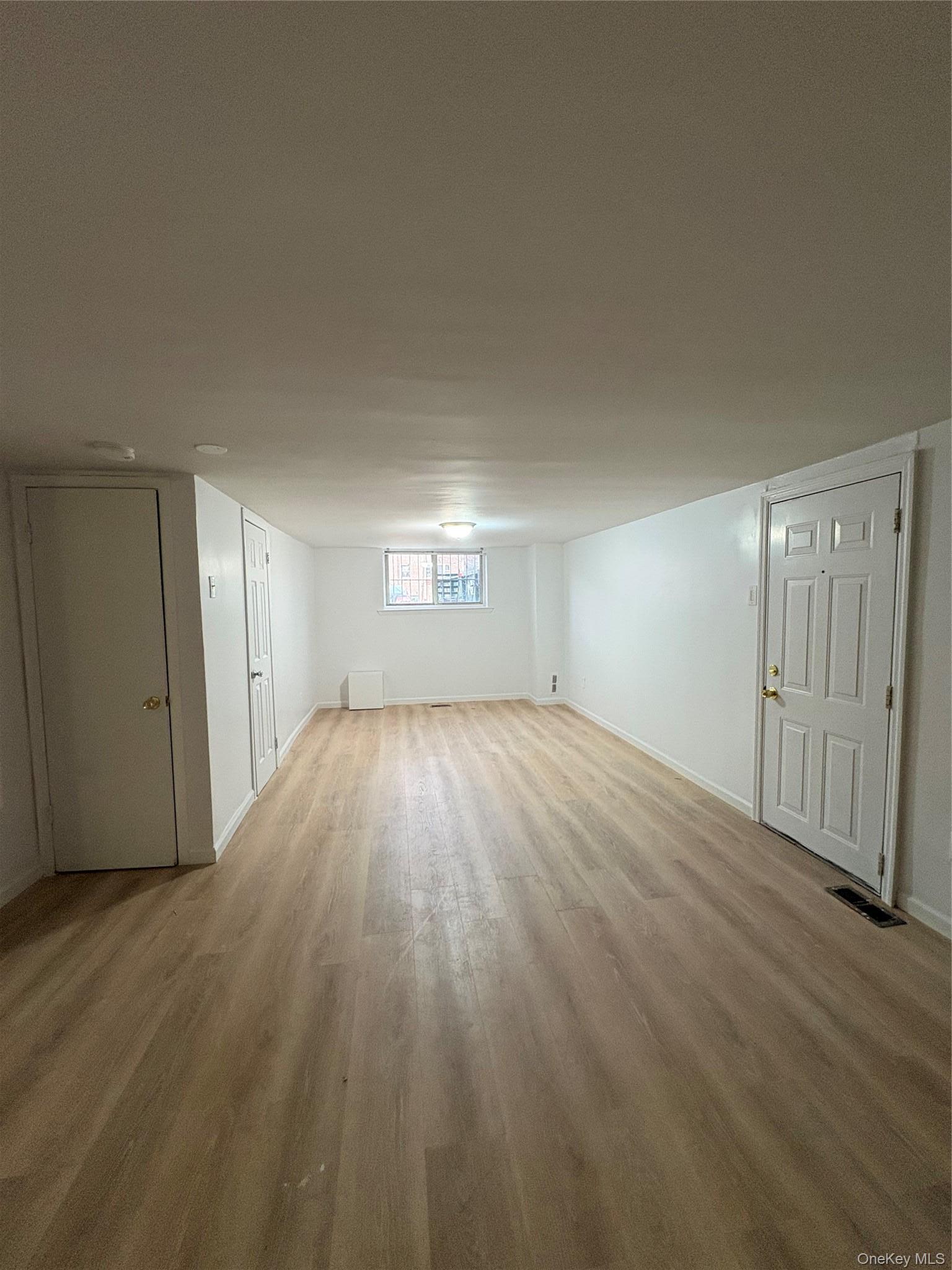 Single Family Graff Avenue Bronx, NY 10465, MLS-1018837-12