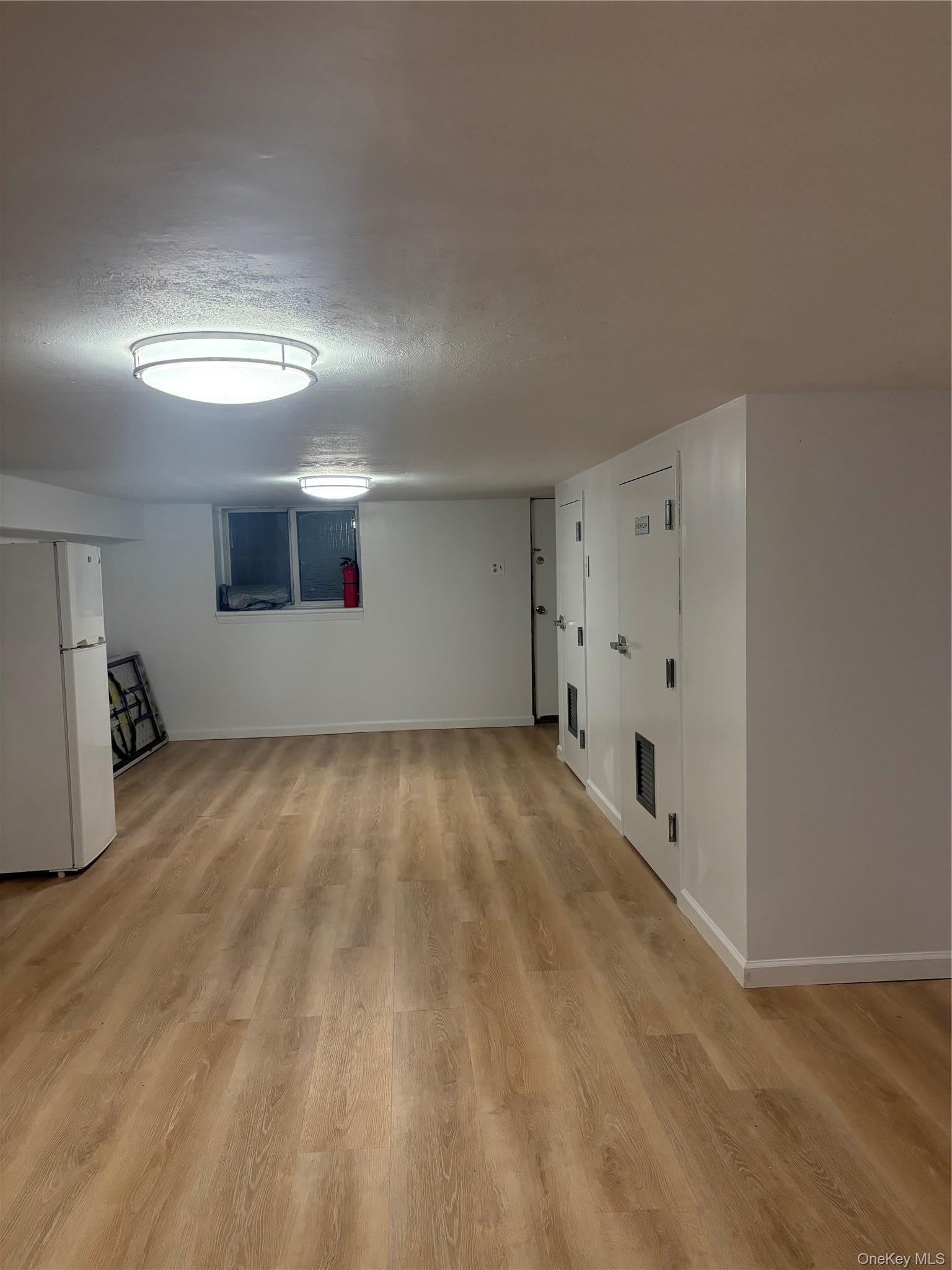 Single Family Graff Avenue Bronx, NY 10465, MLS-1018837-20