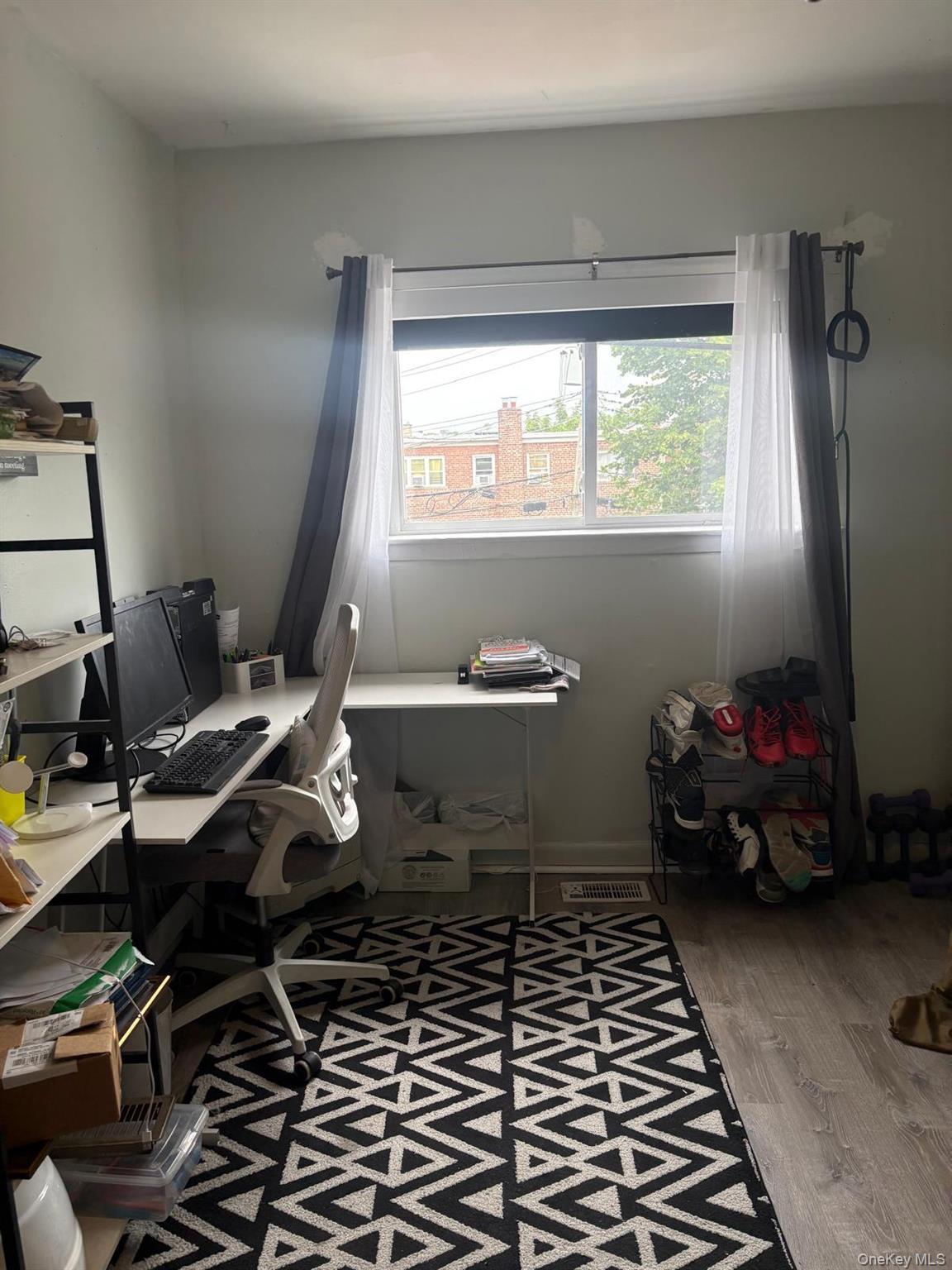 Single Family Graff Avenue Bronx, NY 10465, MLS-1018837-26