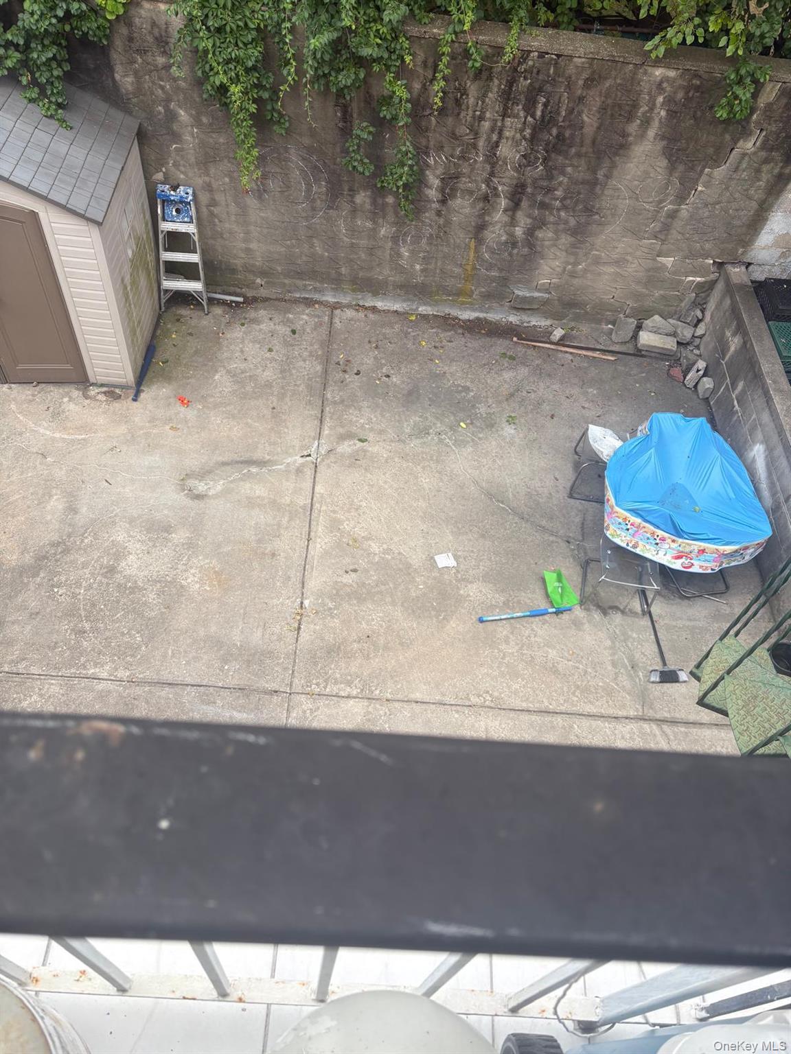 Single Family Graff Avenue Bronx, NY 10465, MLS-1018837-28