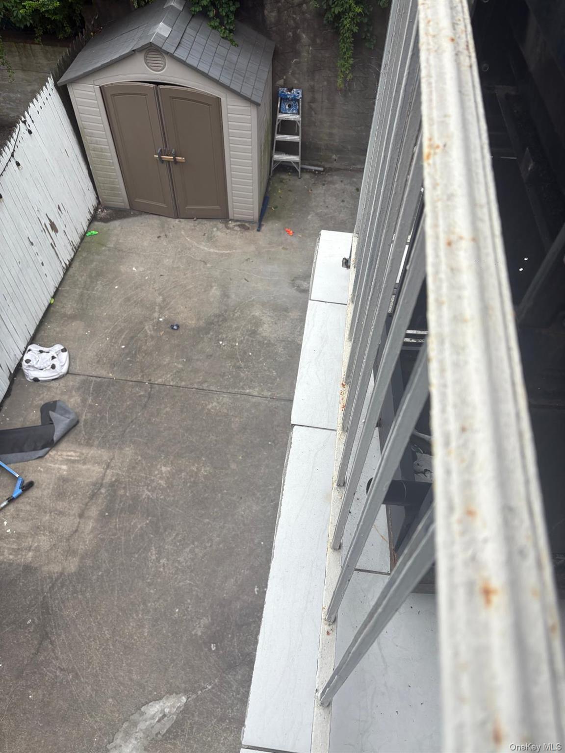 Single Family Graff Avenue Bronx, NY 10465, MLS-1018837-31
